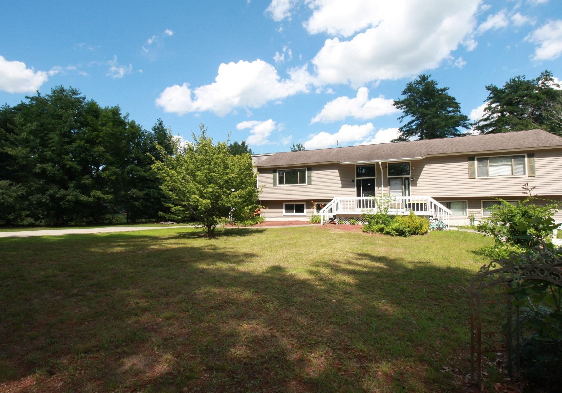 10 Sullivan Rd, Hudson, NH 03051