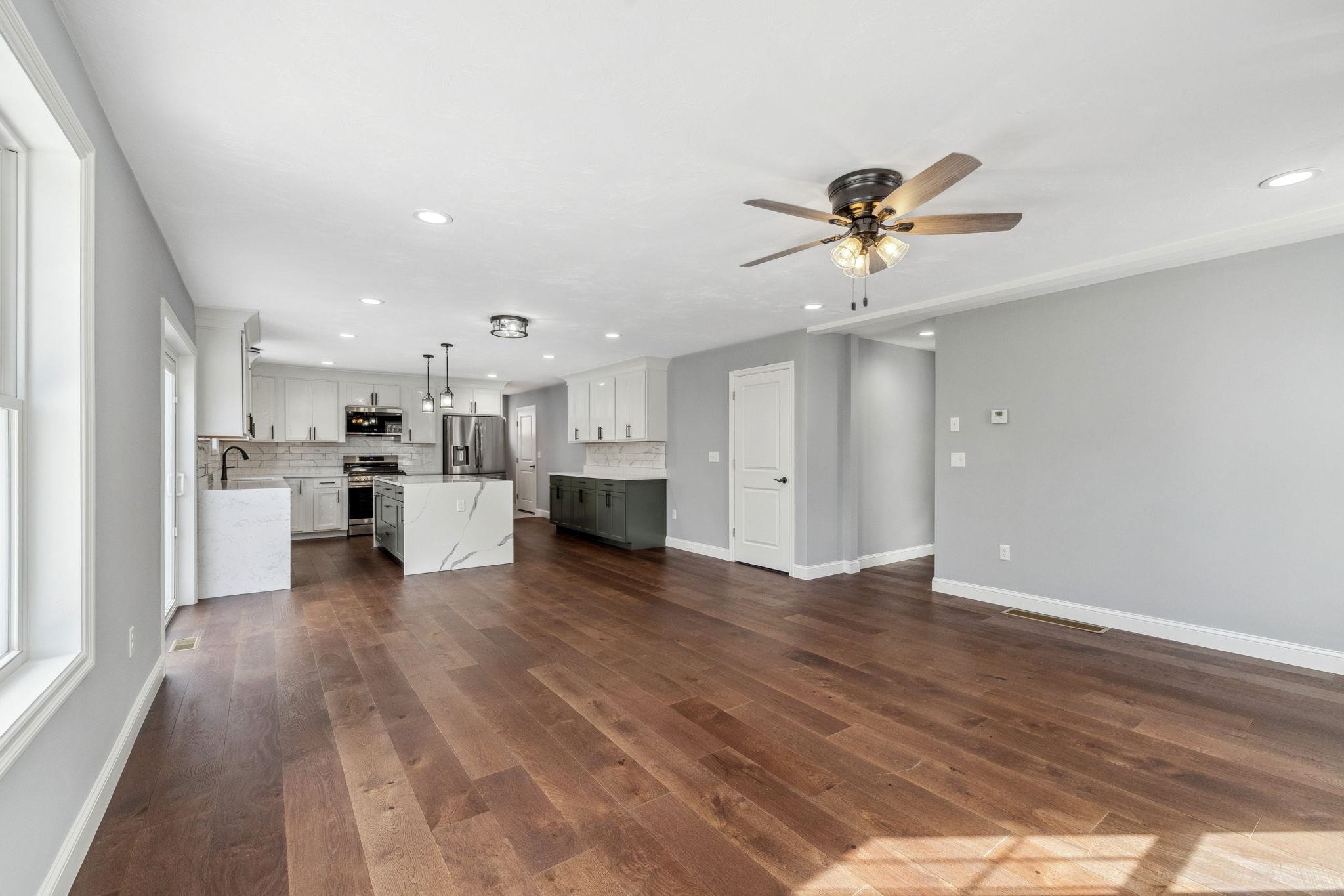 38 Bell St, Nashua, NH 03064