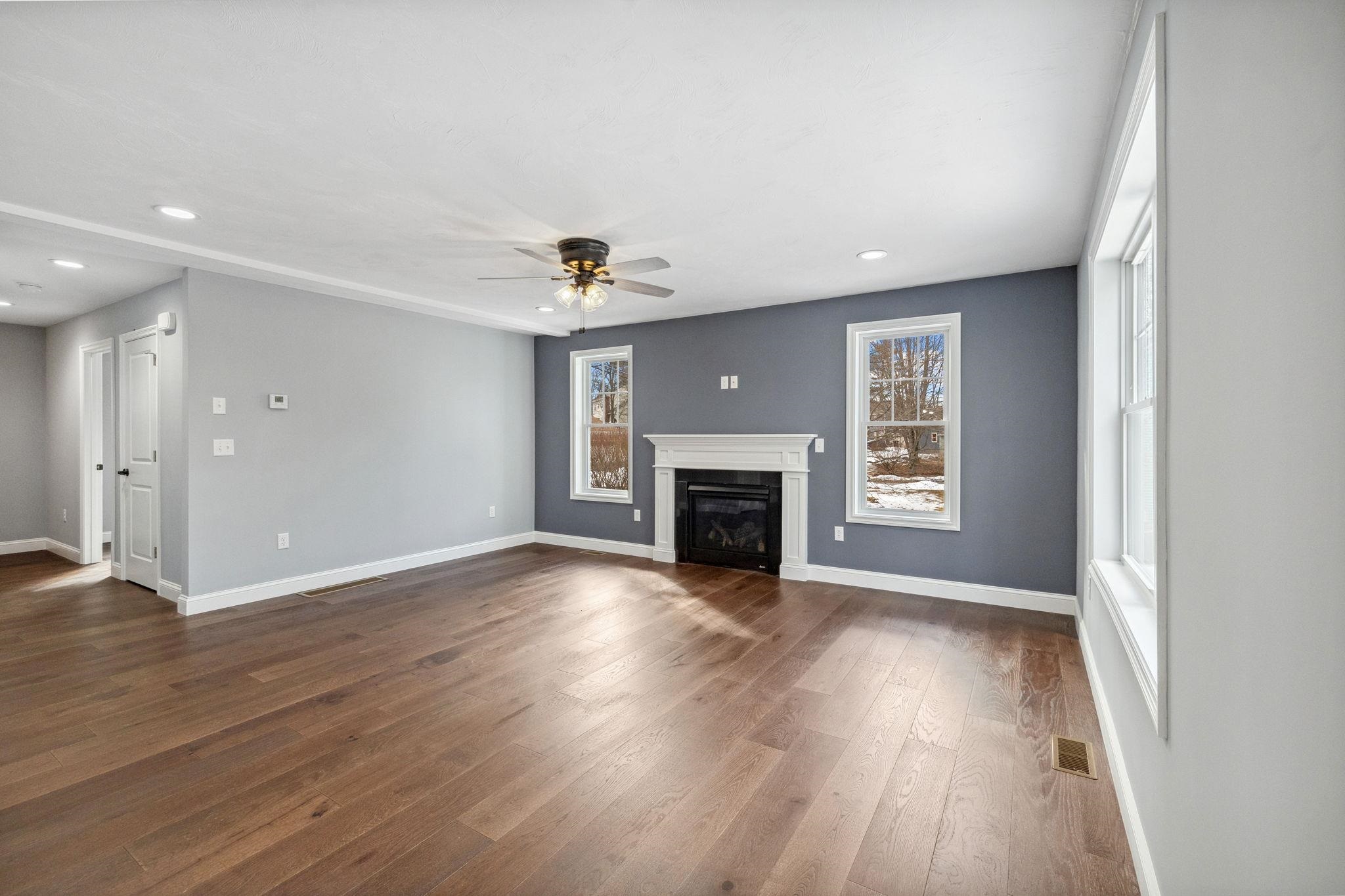 38 Bell St, Nashua, NH 03064