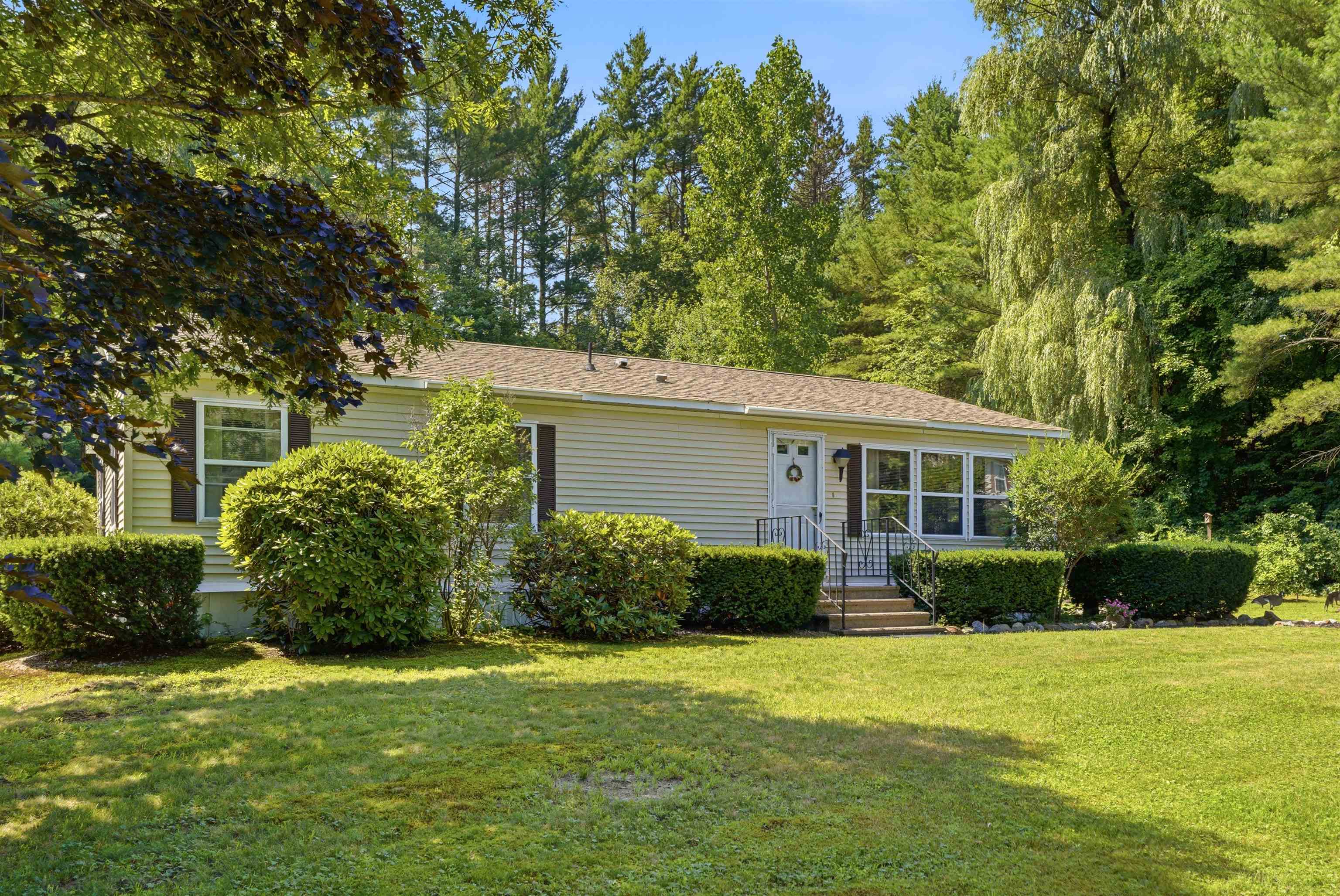 26 Deer Pa, Hopkinton, NH 03229
