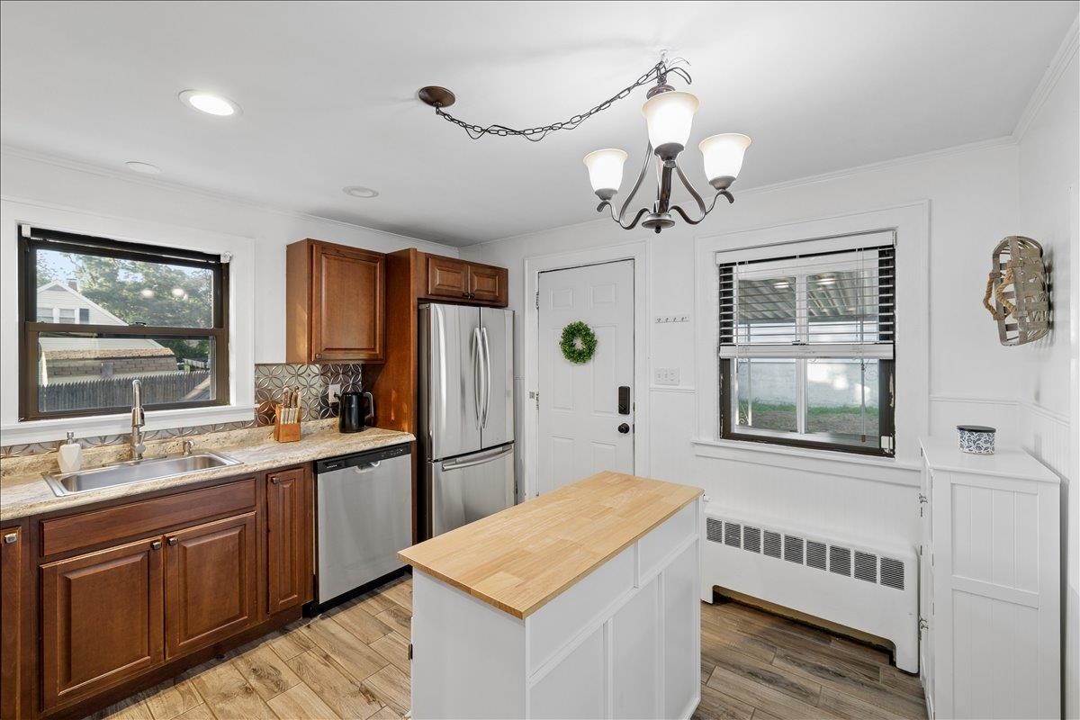 202 Holly Ave, Manchester, NH 03103
