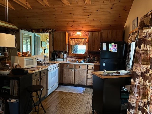 55 Hurlburt Ave, Errol, NH 03579