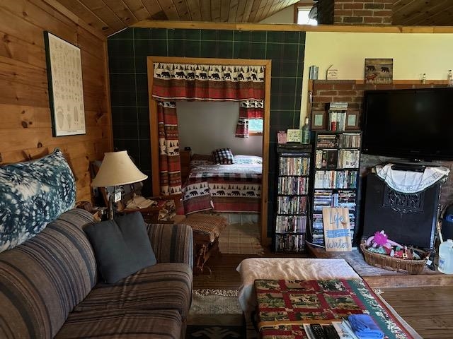 55 Hurlburt Ave, Errol, NH 03579