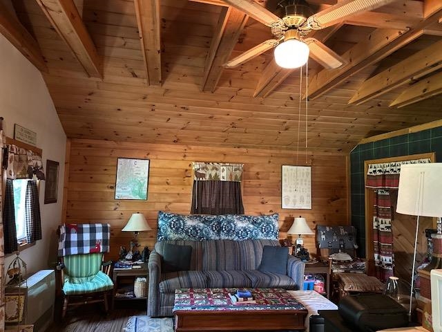 55 Hurlburt Ave, Errol, NH 03579