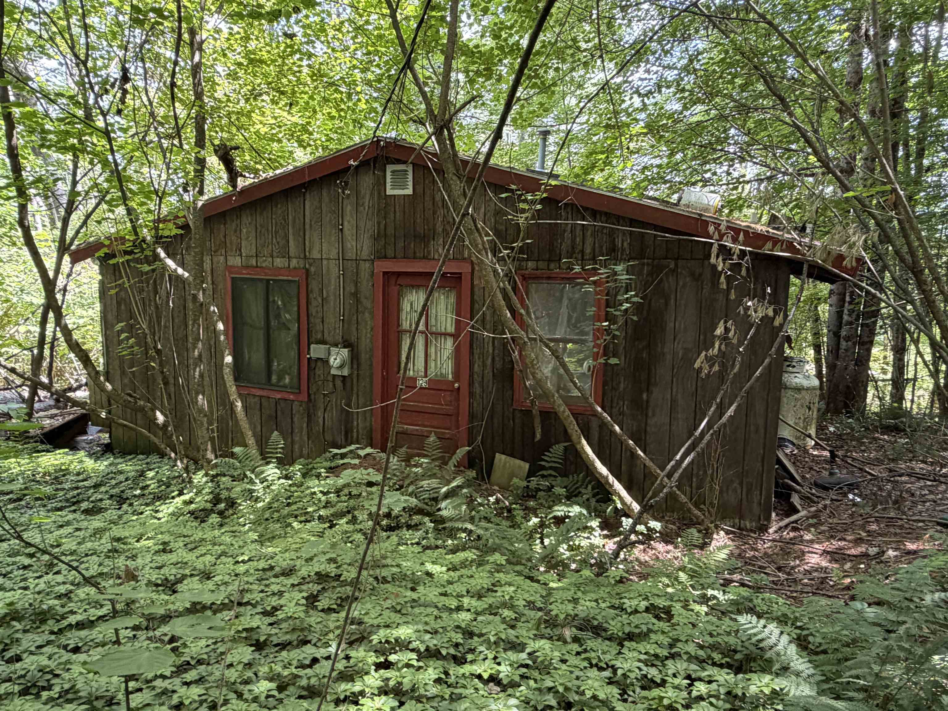 100 Ledge - 129 Hodge Hill Rd, Lisbon, NH 03585