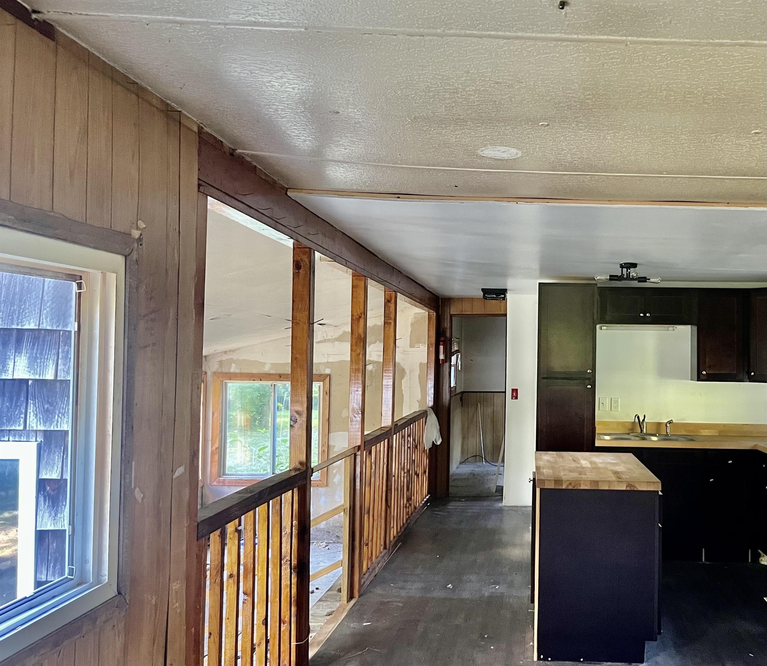 660 New Hampton Rd, Sanbornton, NH 03269