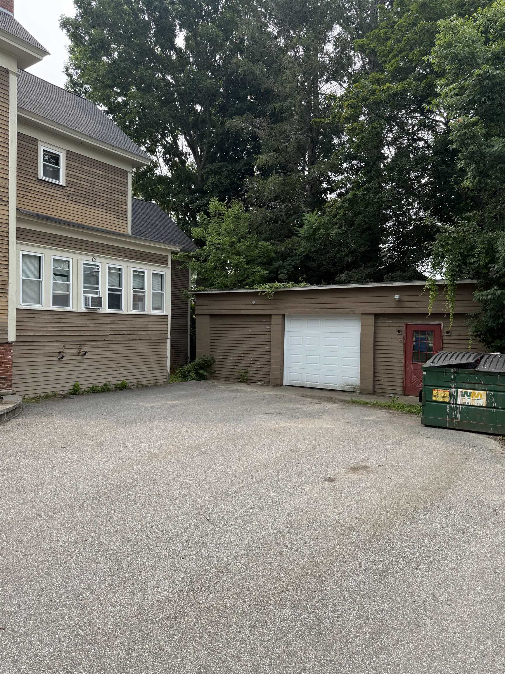 34 Myrtle St, Hillsborough, NH 03244
