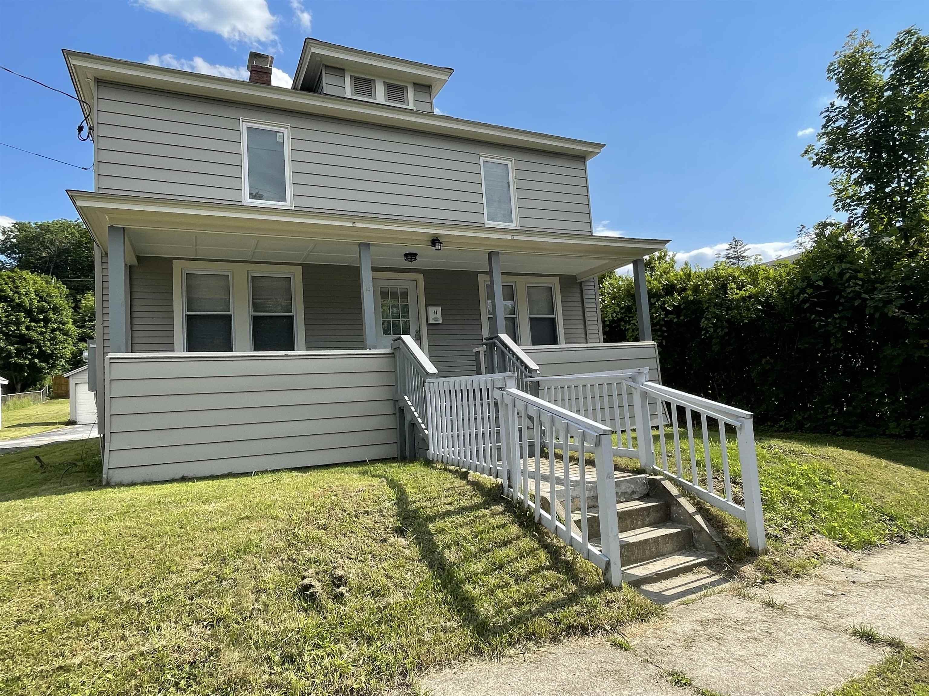 14 Hartford St, Claremont, NH 03743