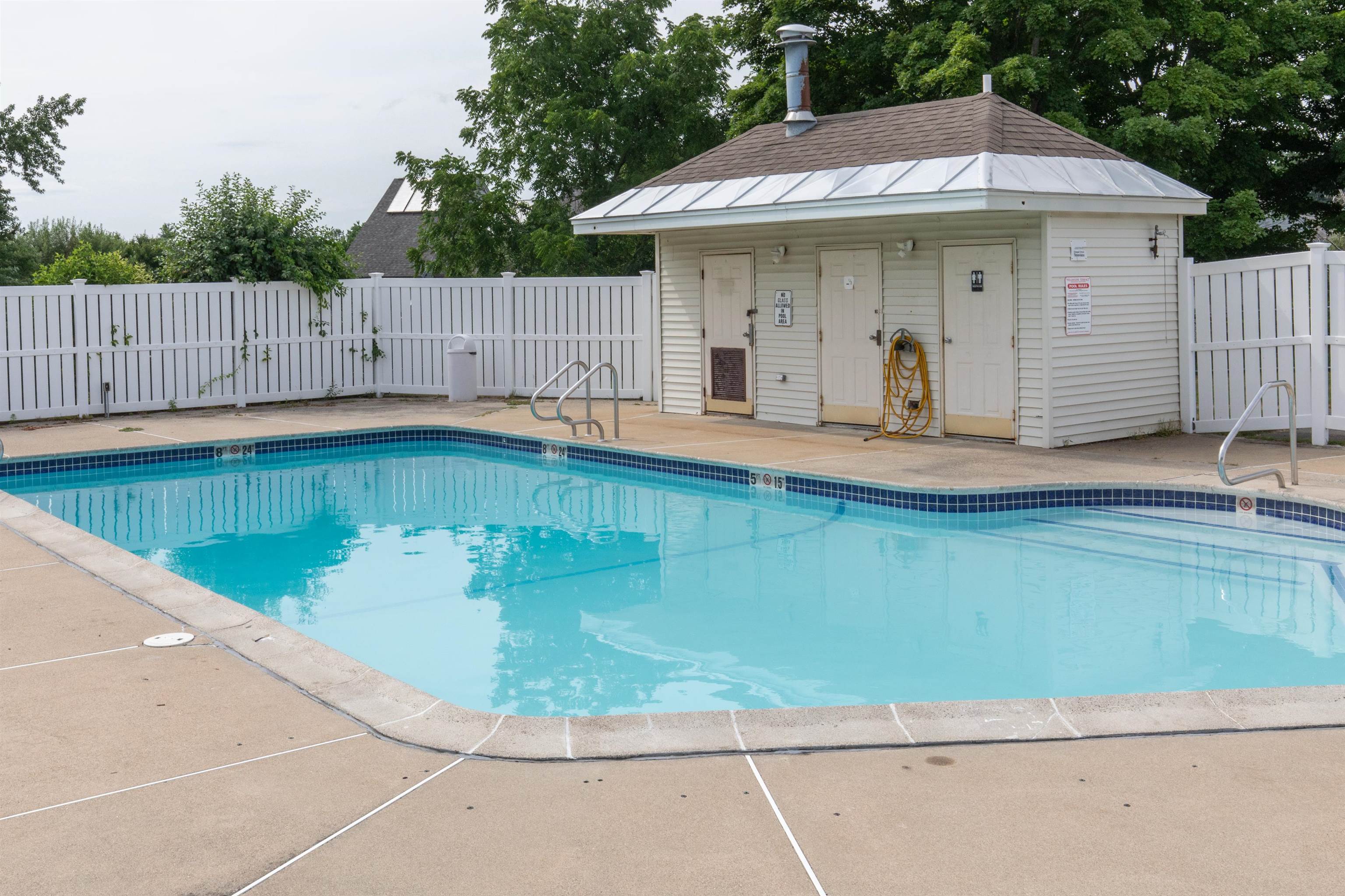3 Fairfax Ave #143, Derry, NH 03038