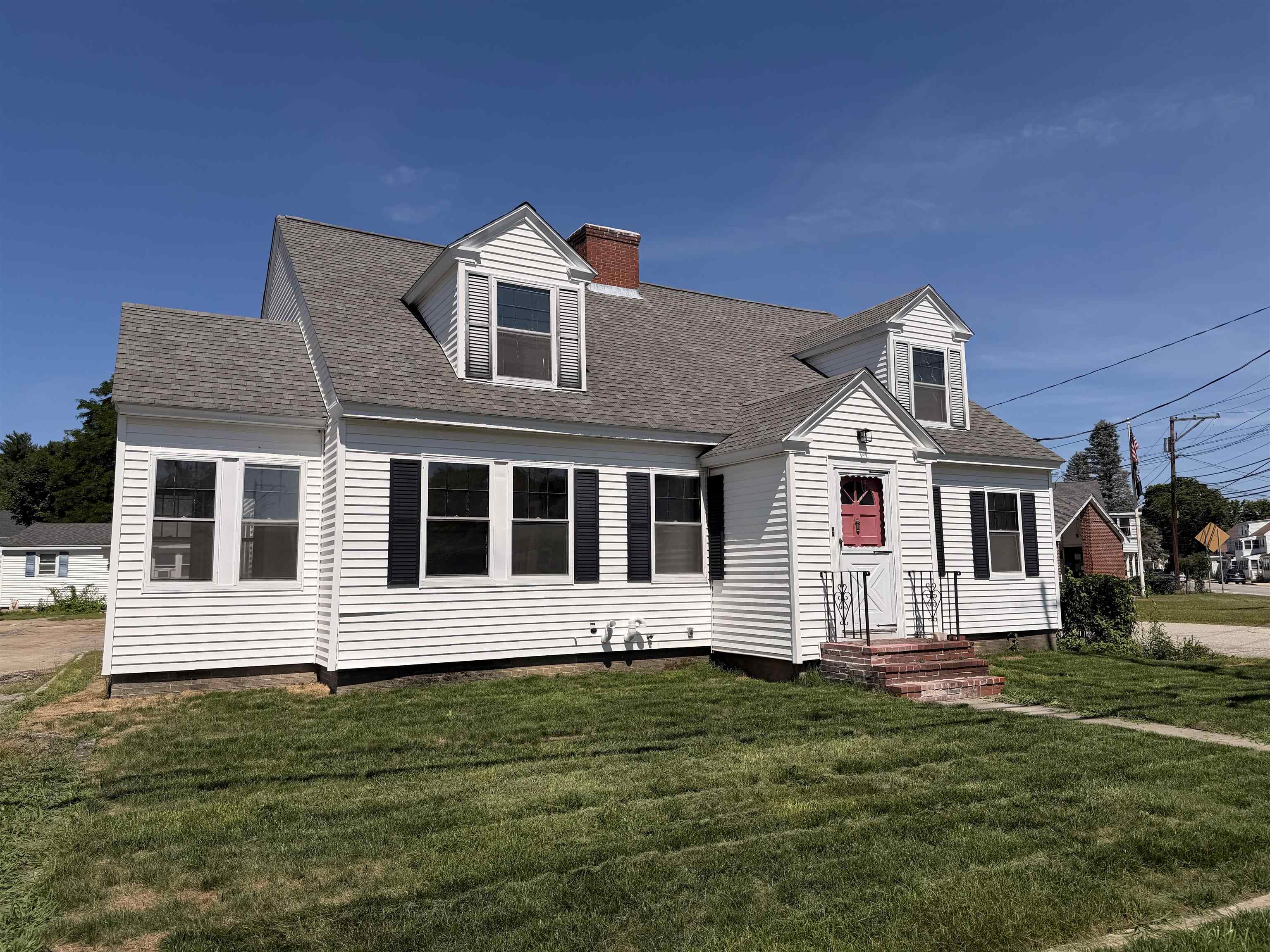 1 Church St, Rochester, NH 03839
