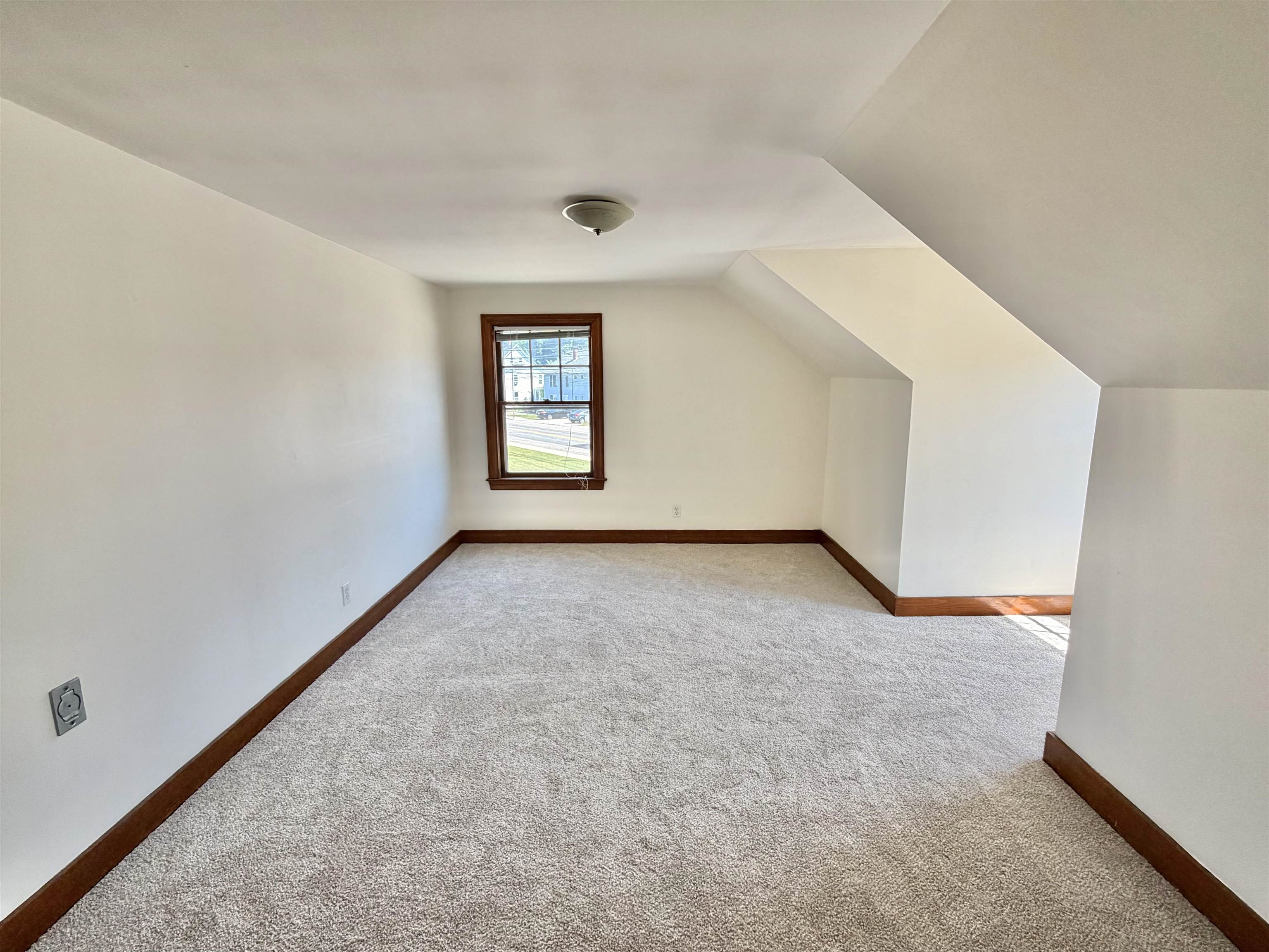 1 Church St, Rochester, NH 03839