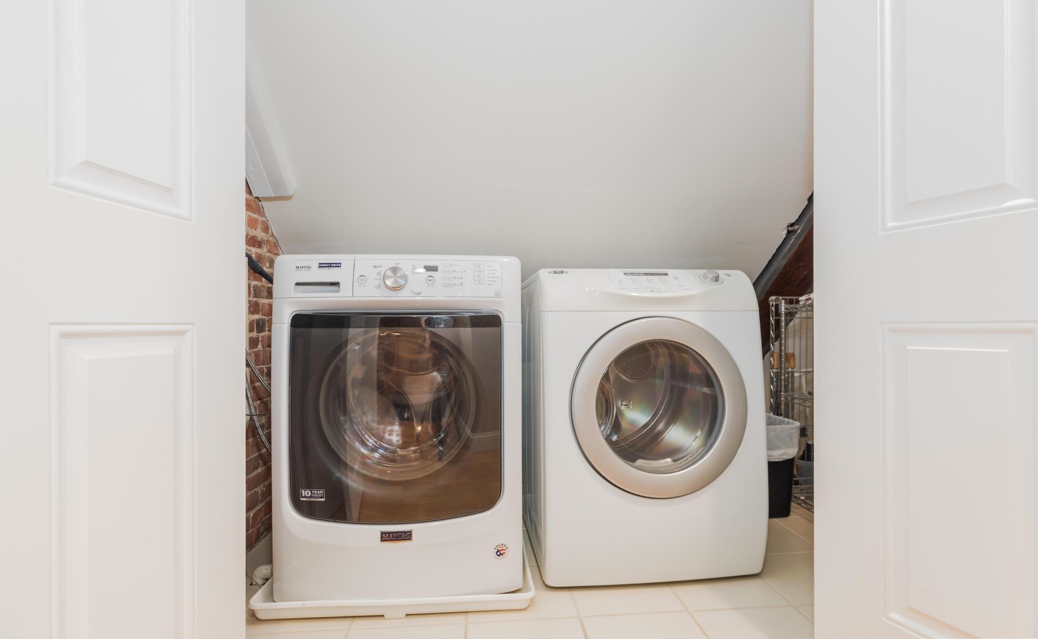 159 State St #5, Portsmouth, NH 03801