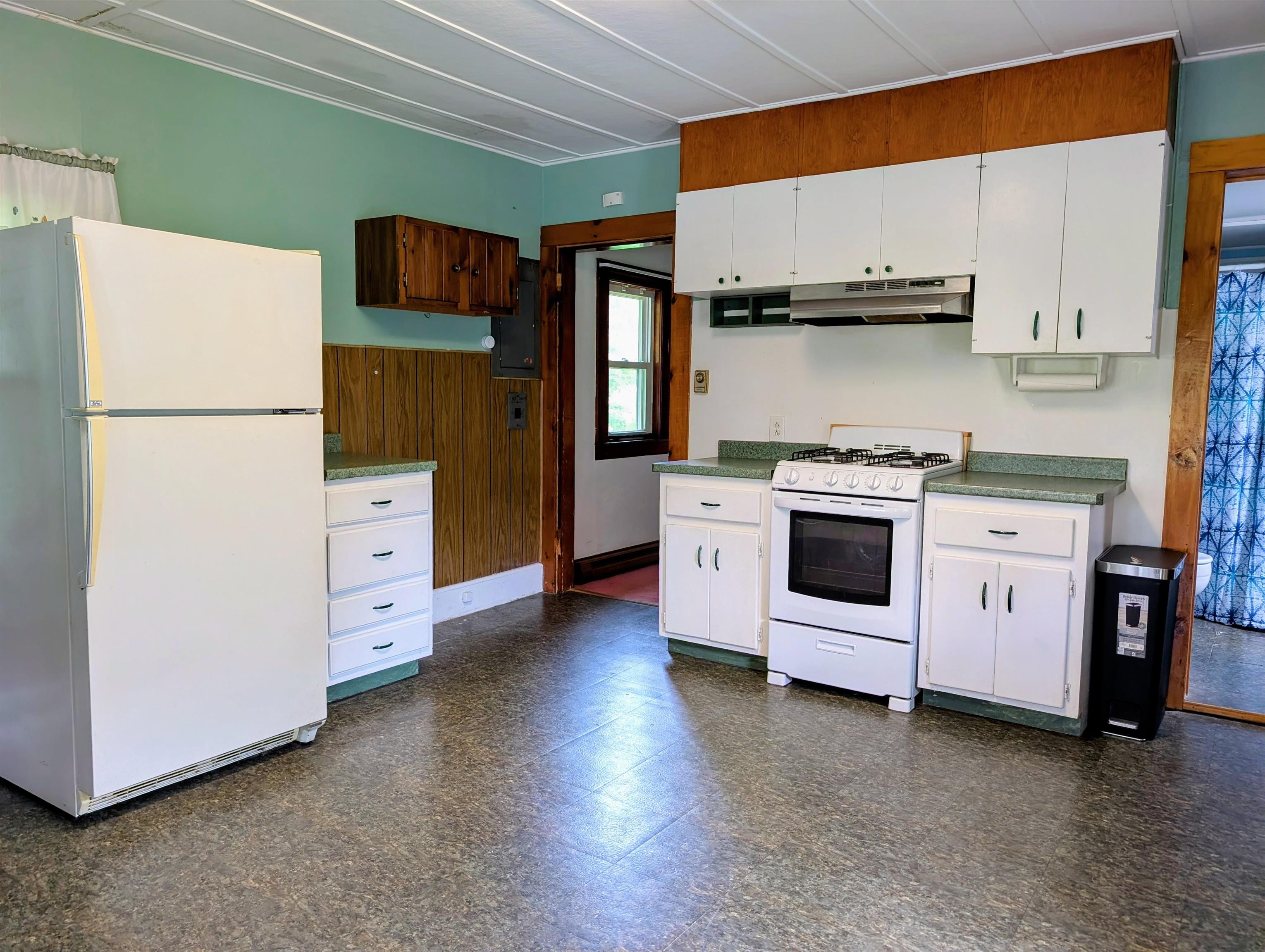 57 Brooklyn St, Northumberland, NH 03582