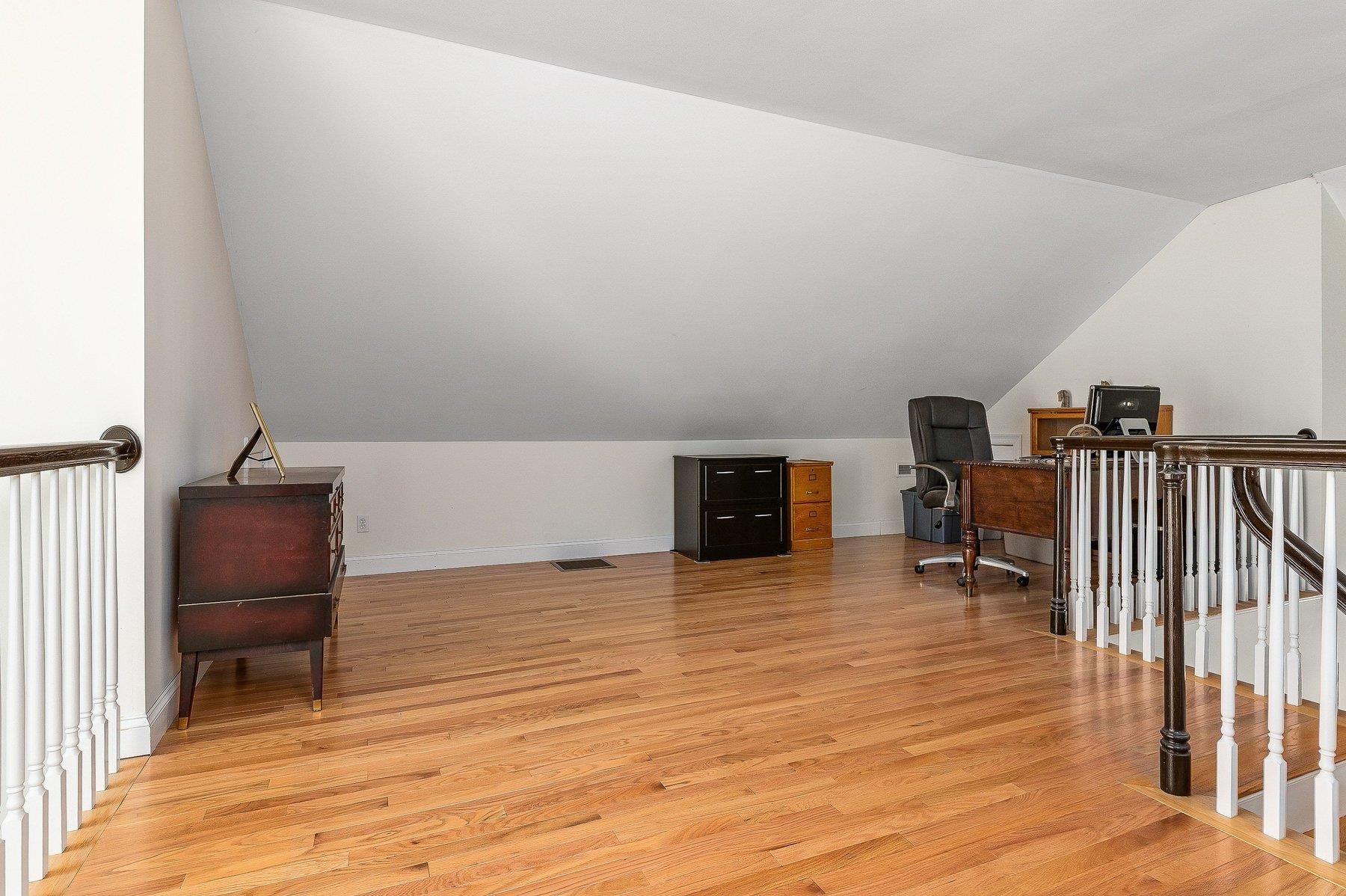 9 Katie Ln, Hampton, NH 03842