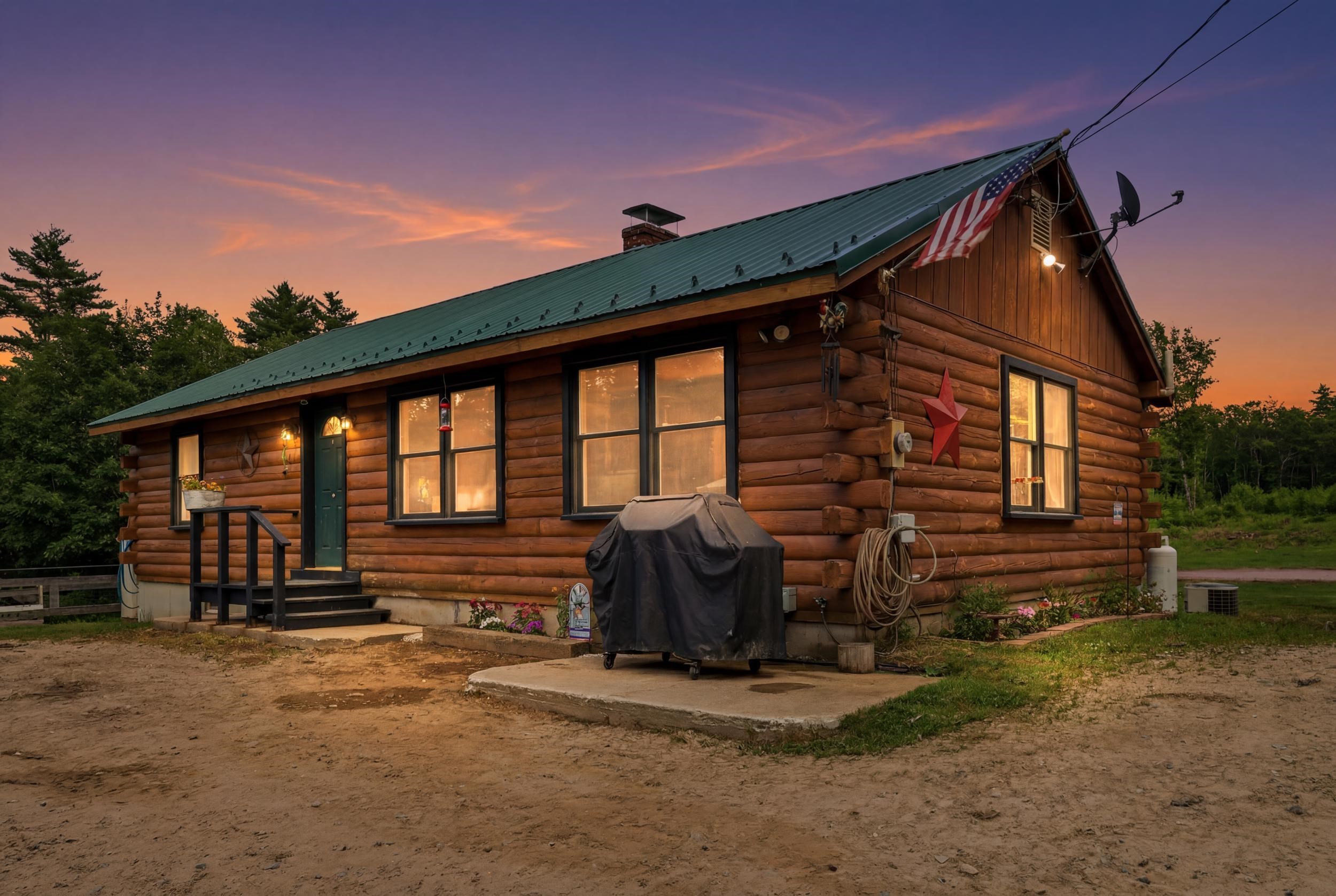 502 Hornetown Rd, Farmington, NH 03835