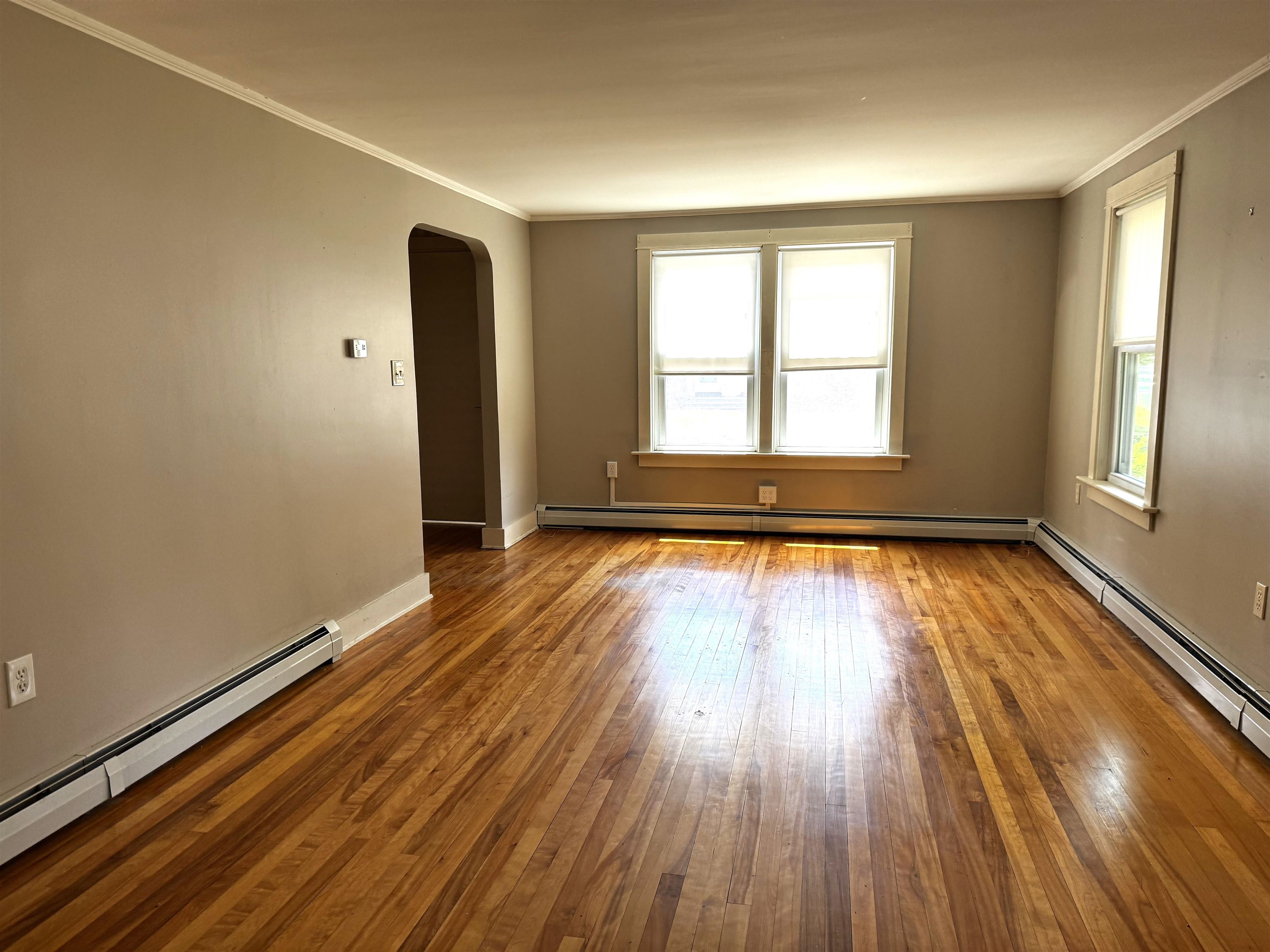 4 Wayne Ave, Claremont, NH 03743