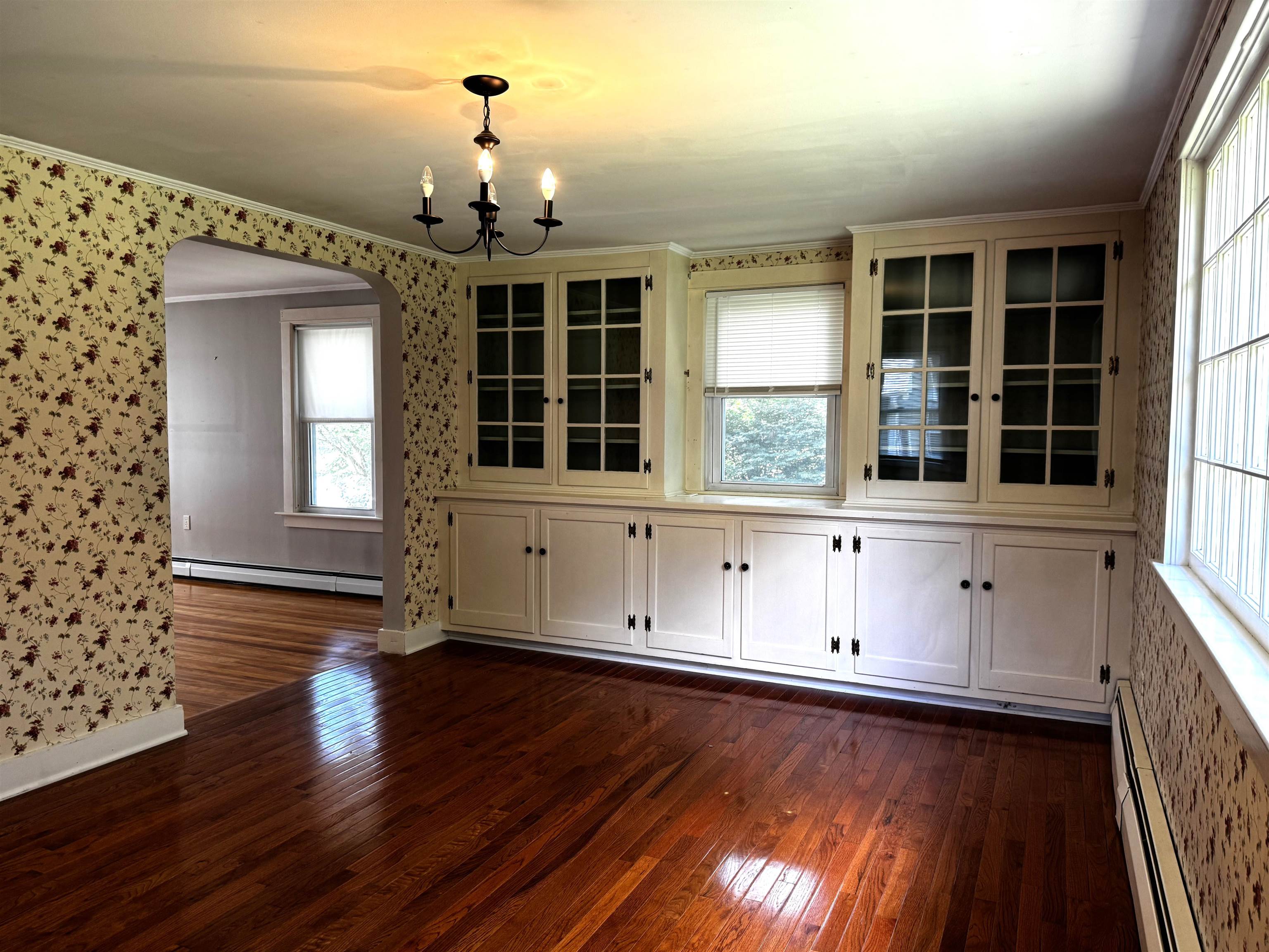 4 Wayne Ave, Claremont, NH 03743