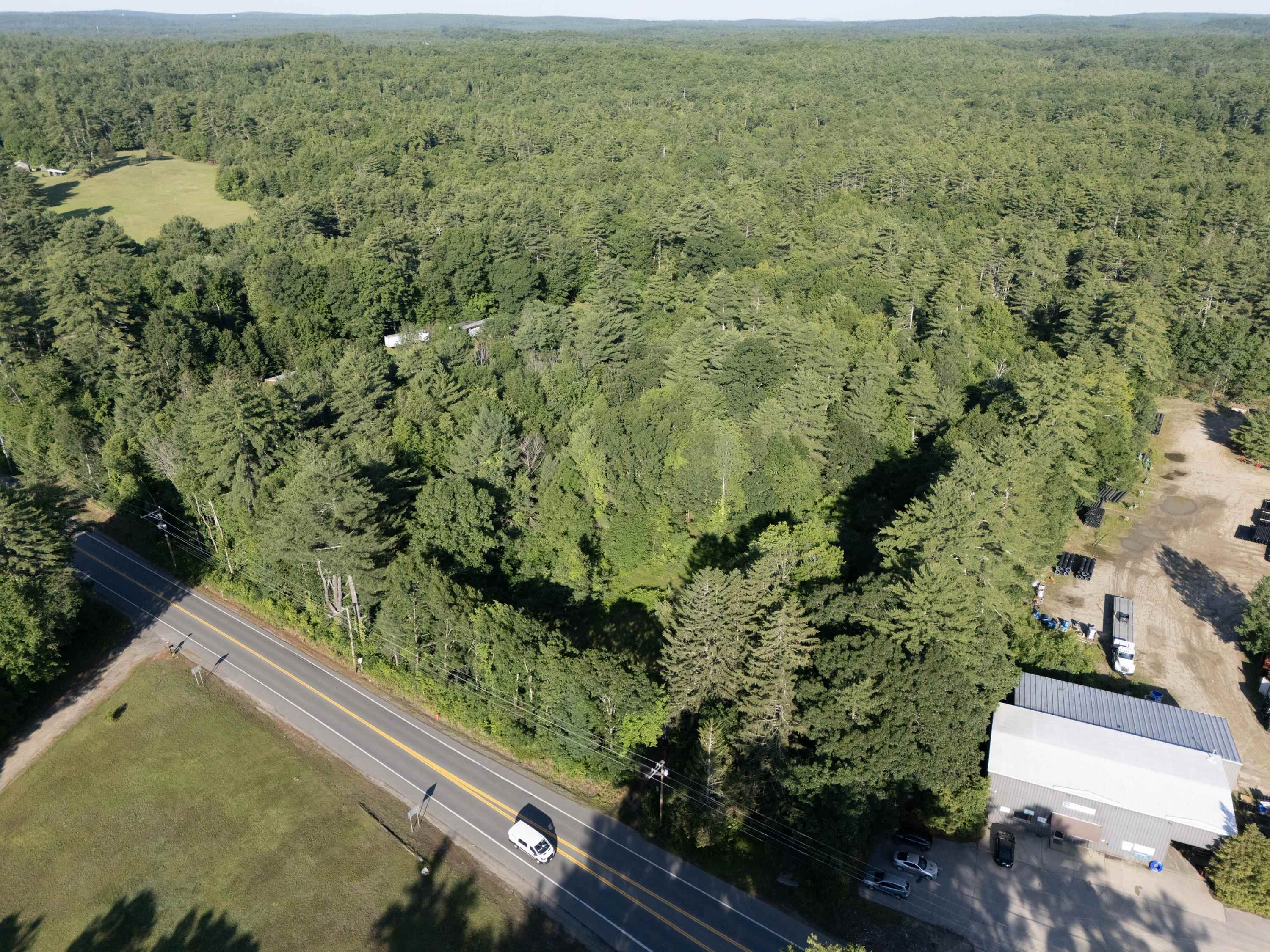3 Chester Rd, Raymond, NH 03077