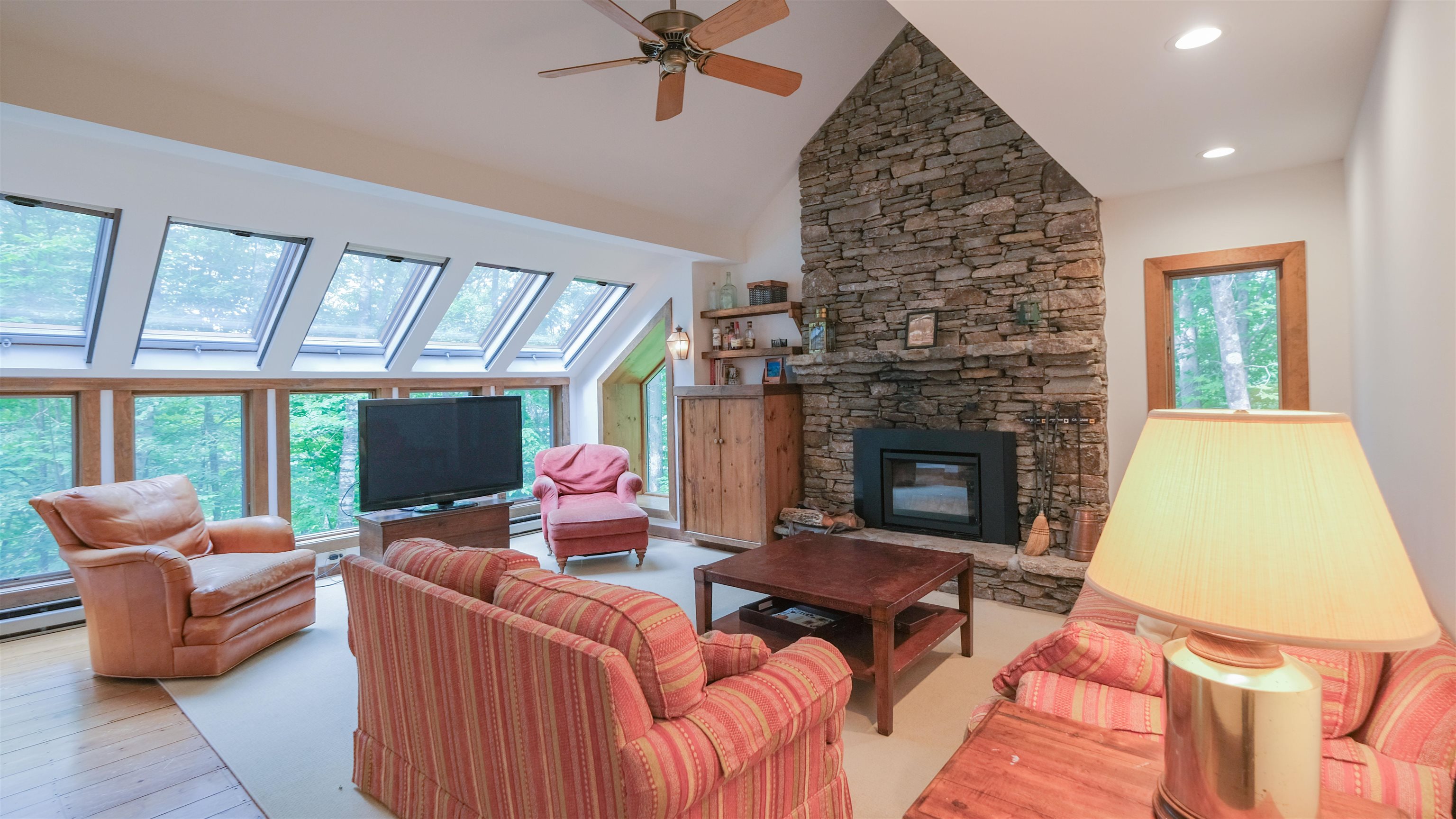 Living room 25708465
