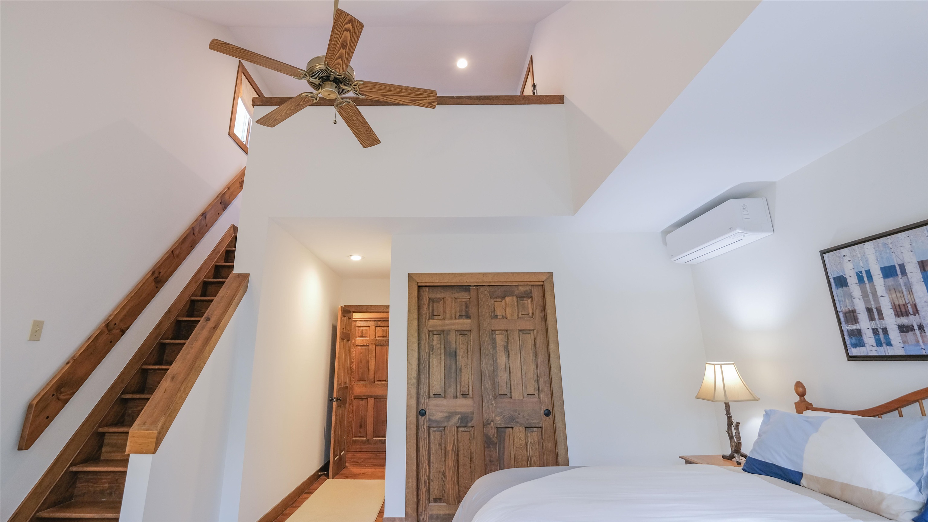 Loft in primary bedroom 25708487