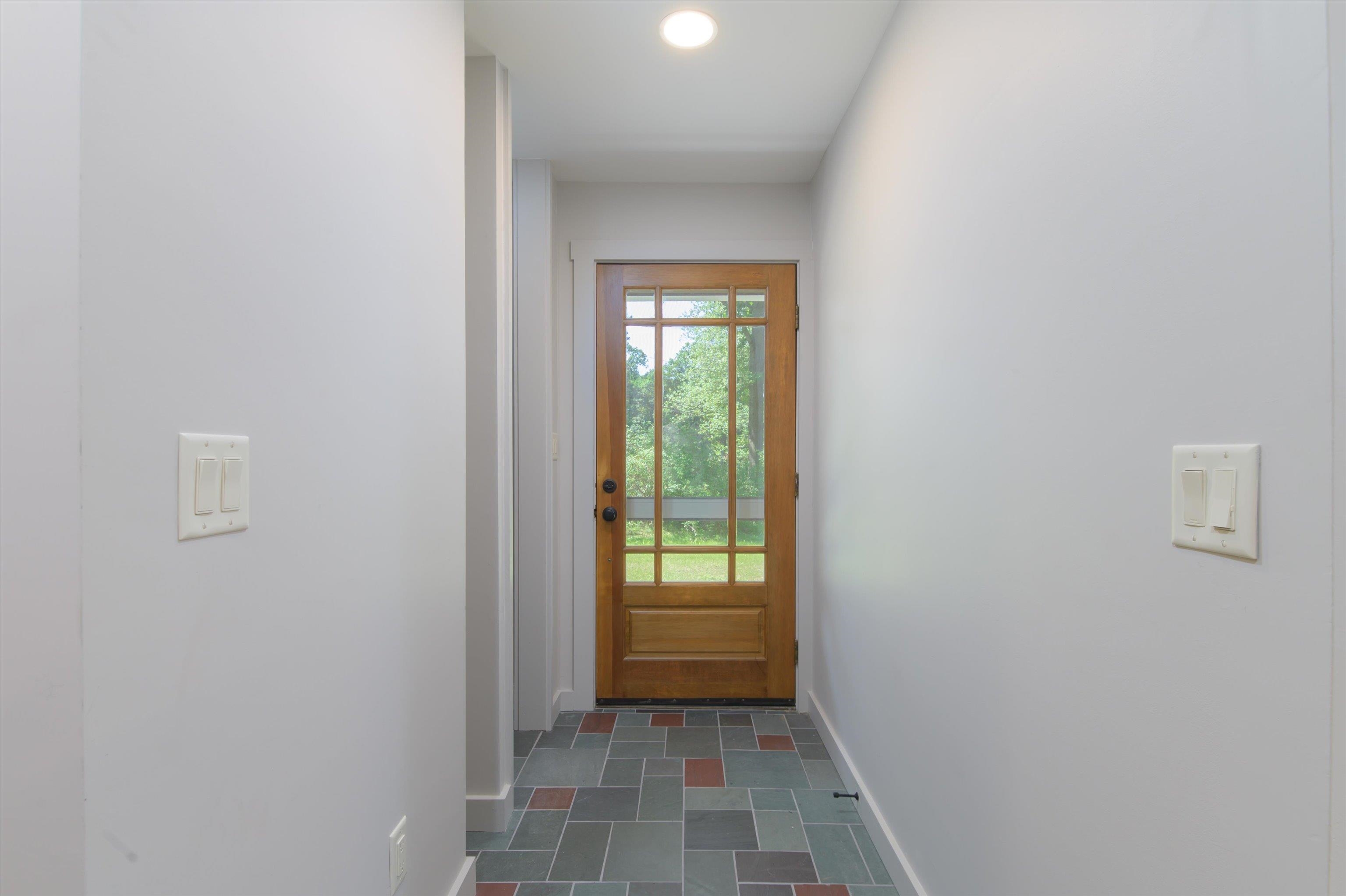 69 High St, Walpole, NH 03608