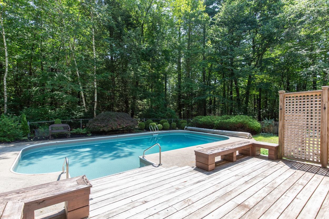 46 Cleveland Hill Rd, Brookline, NH 03033