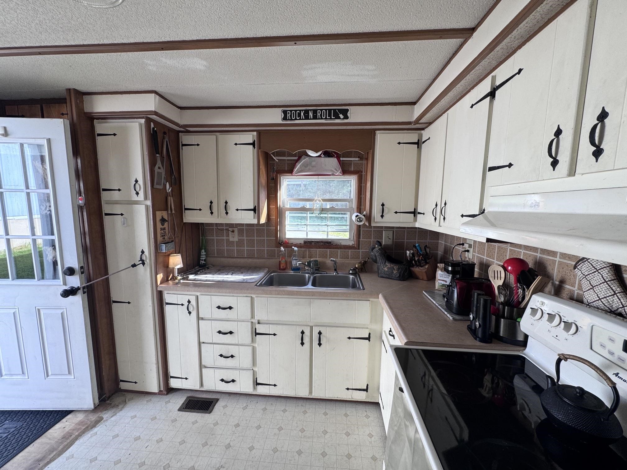 19 Childrens Way, Jaffrey, NH 03452