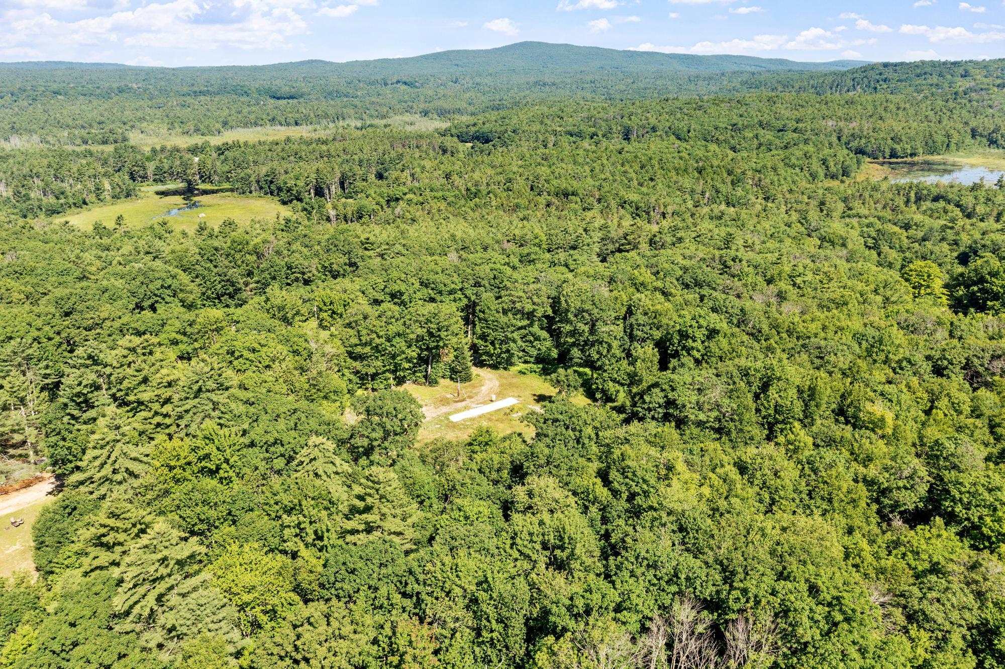205 W Lake Rd, Fitzwilliam, NH 03447