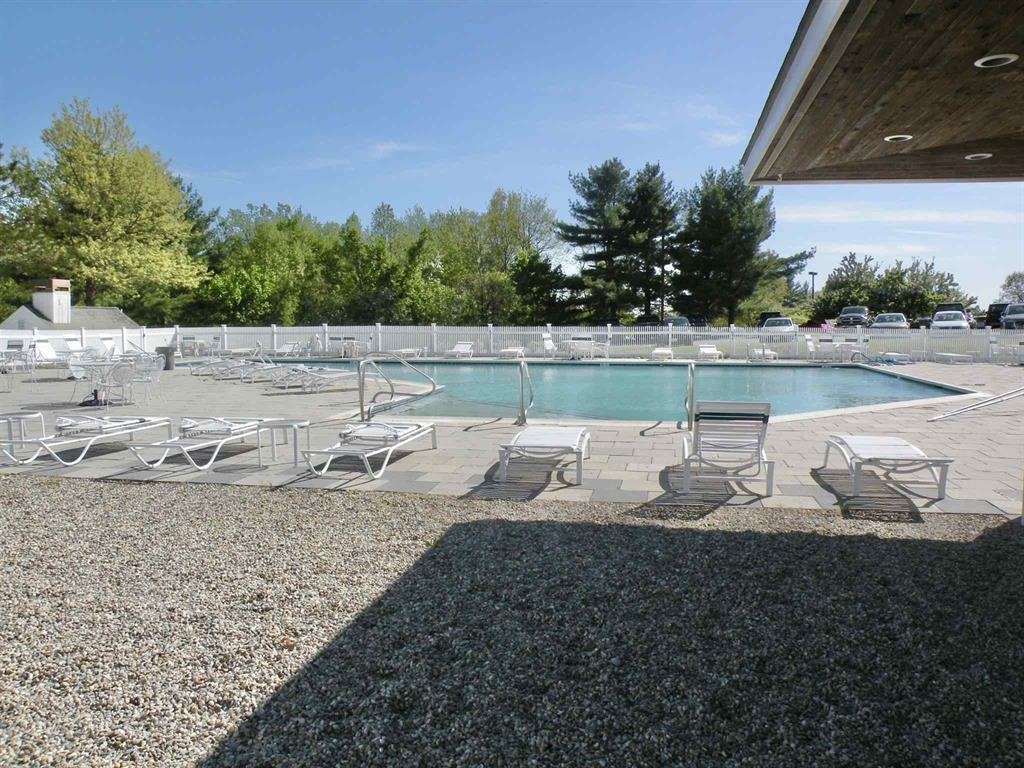 12 Mt Laurels Dr #501, Nashua, NH 03062