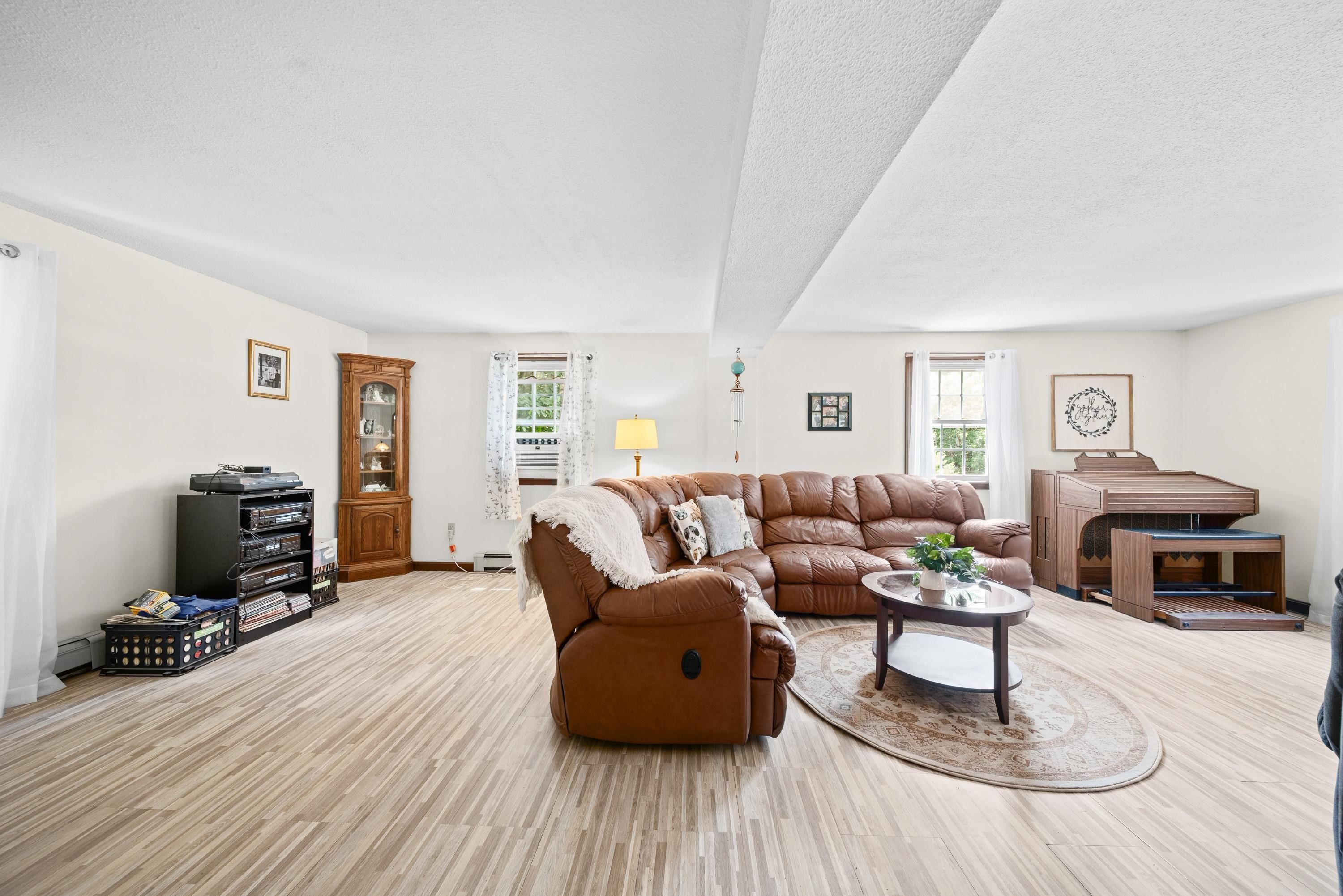 86 Mo Sett Ave, Goffstown, NH 03045