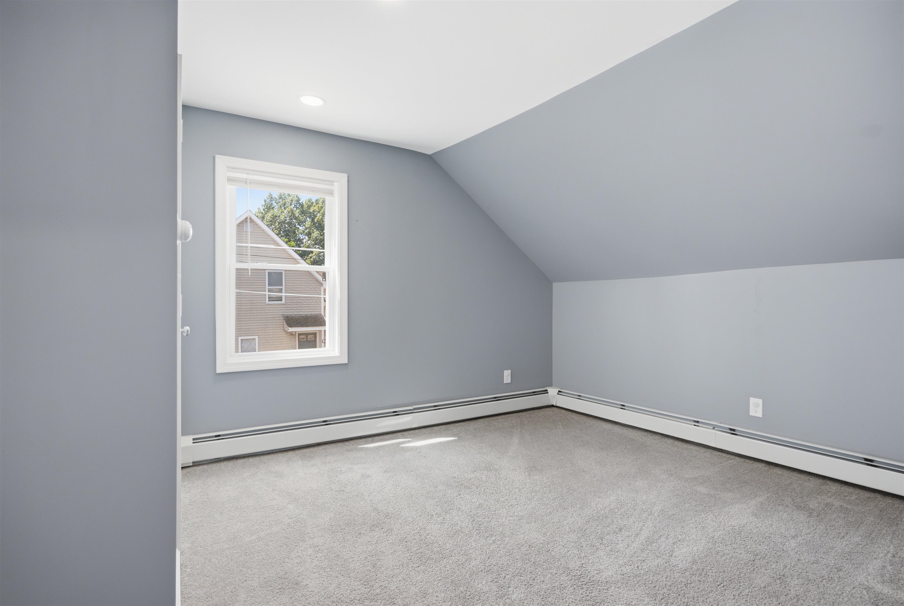 13-15 Shedds Ave, Nashua, NH 03060