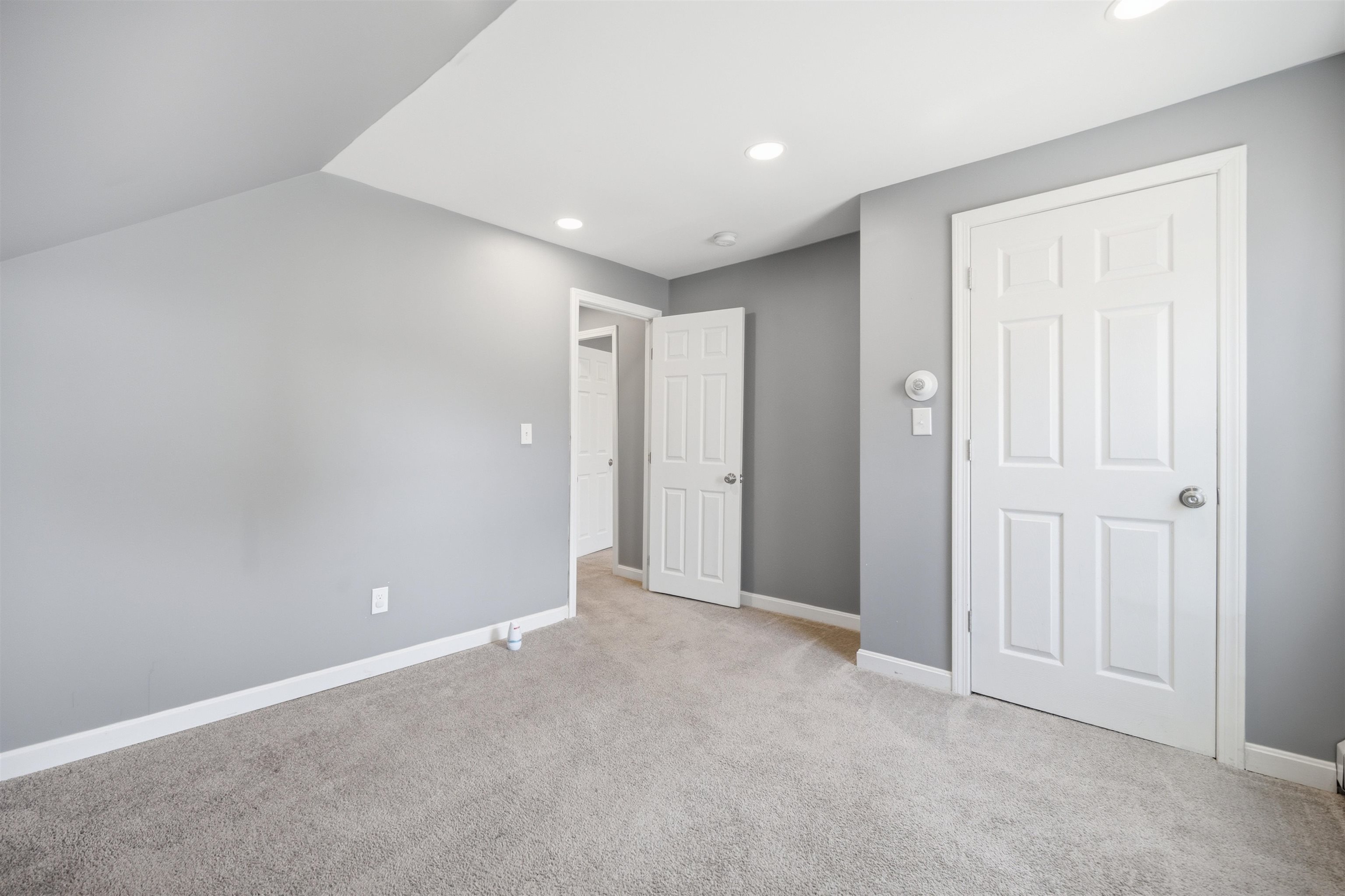 13-15 Shedds Ave, Nashua, NH 03060