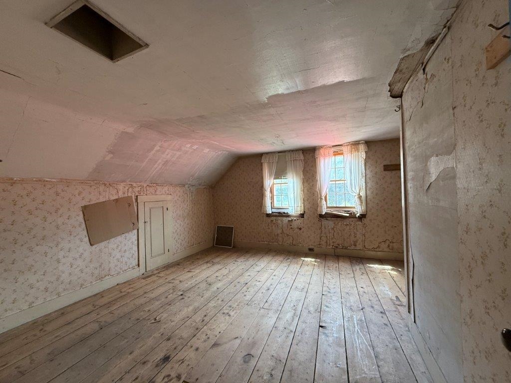Bedroom 25711939