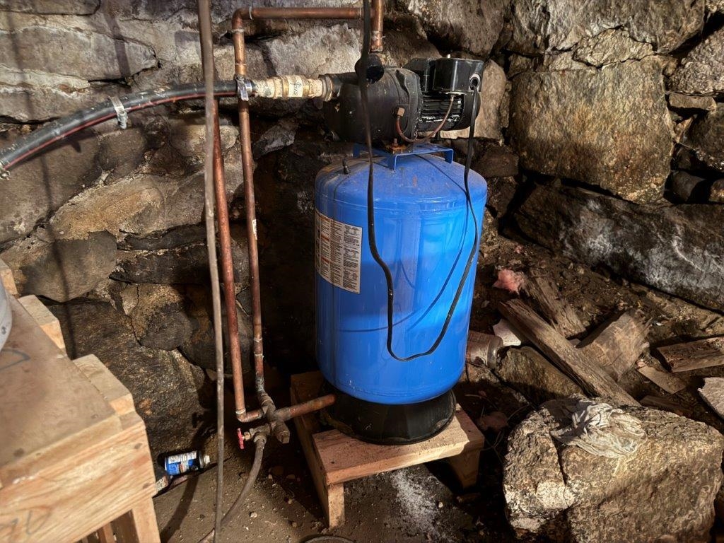 Water Pressure Tank 25711949