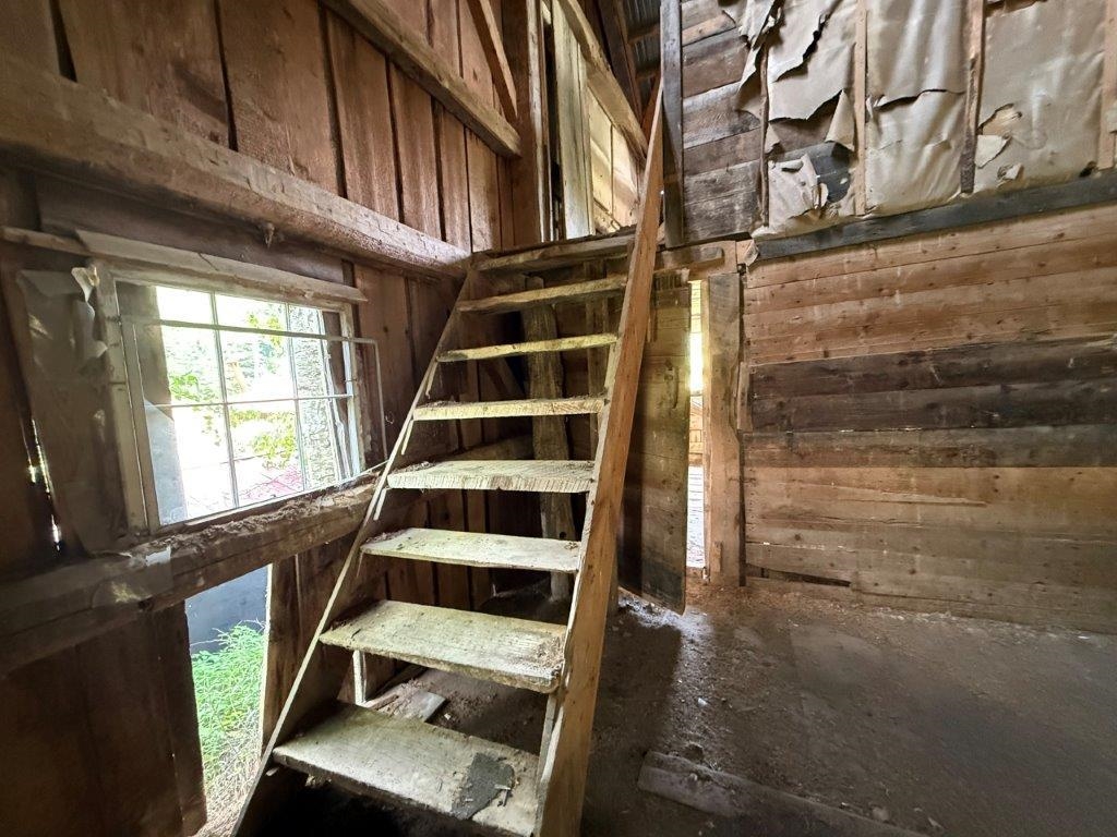 Interior Stairs To Loft 25711996