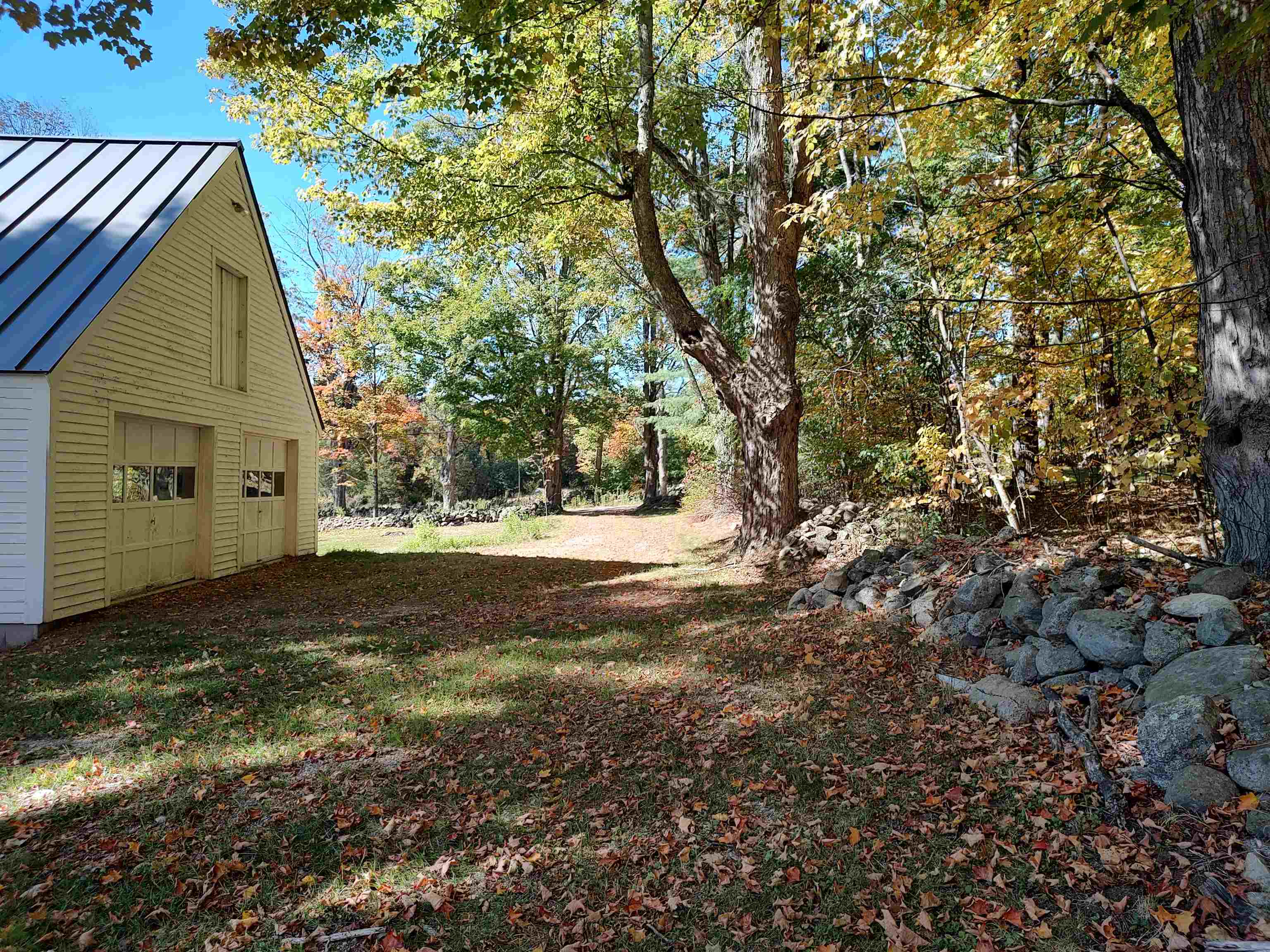 21 Trask Mountain Rd, Wolfeboro, NH 03894
