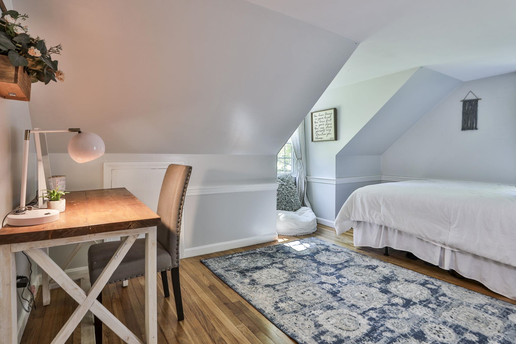 24 Beaver Brook Cir, Amherst, NH 03031