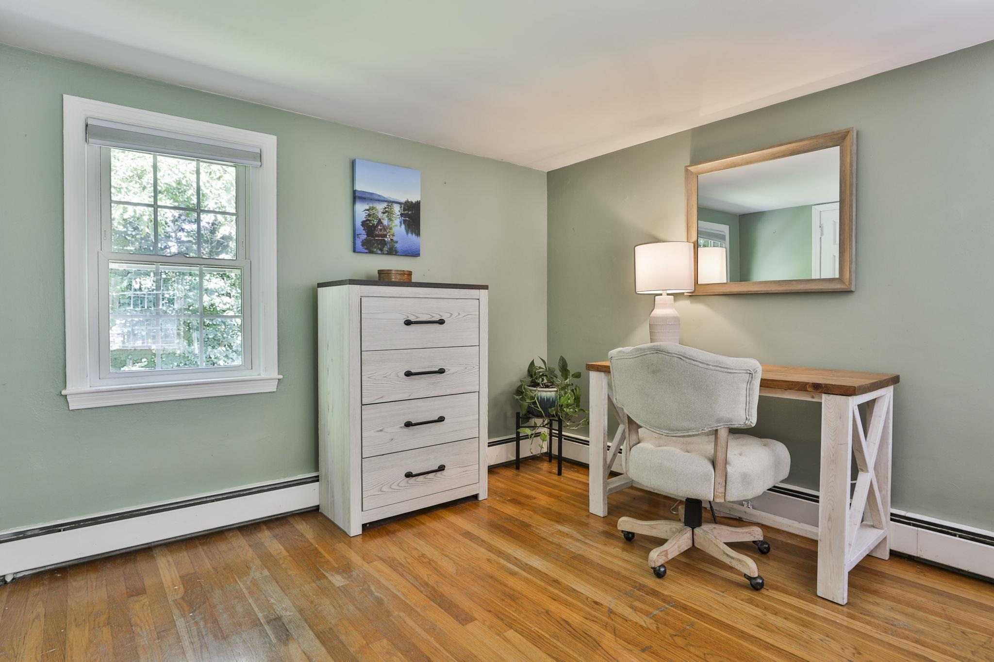 24 Beaver Brook Cir, Amherst, NH 03031