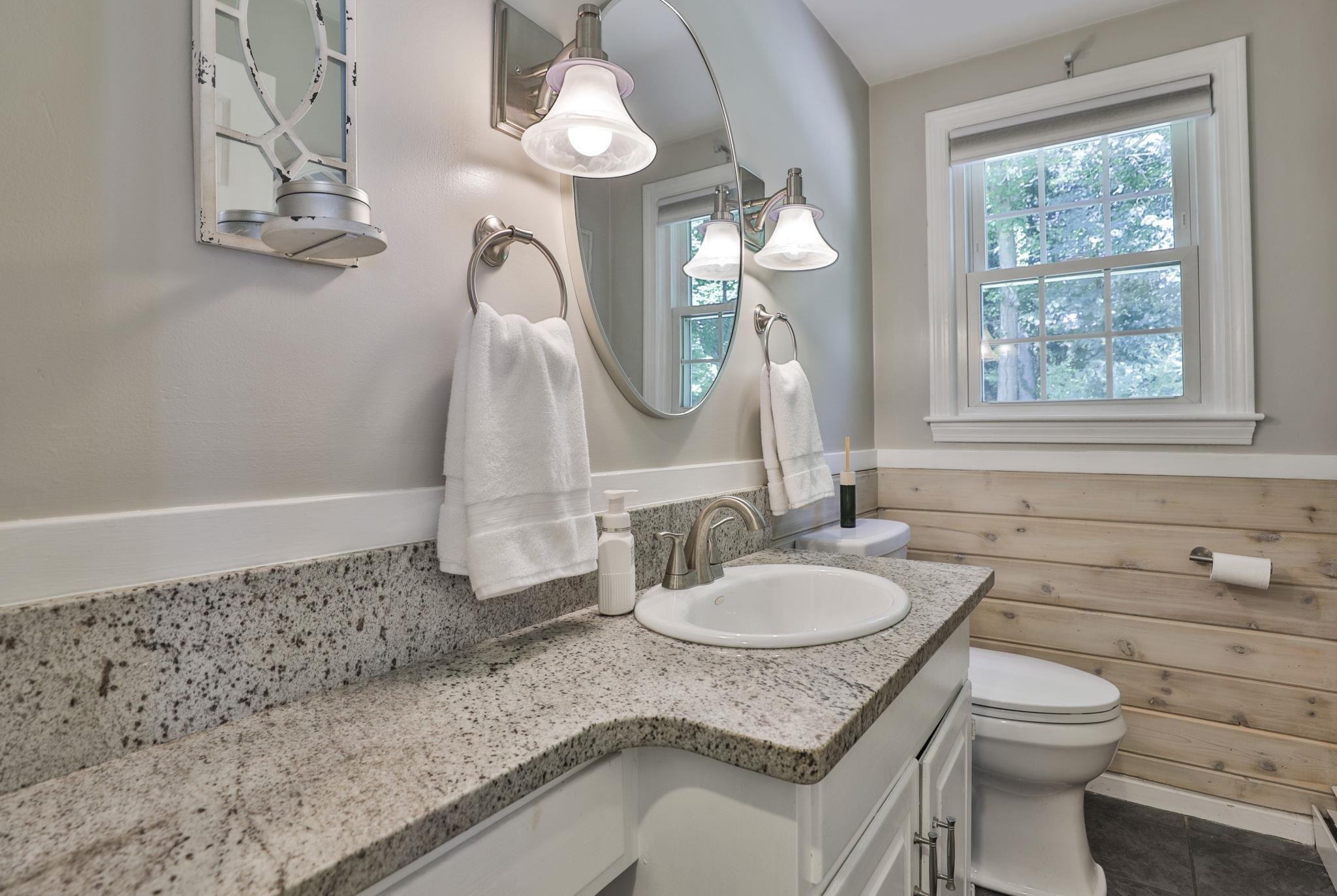 24 Beaver Brook Cir, Amherst, NH 03031