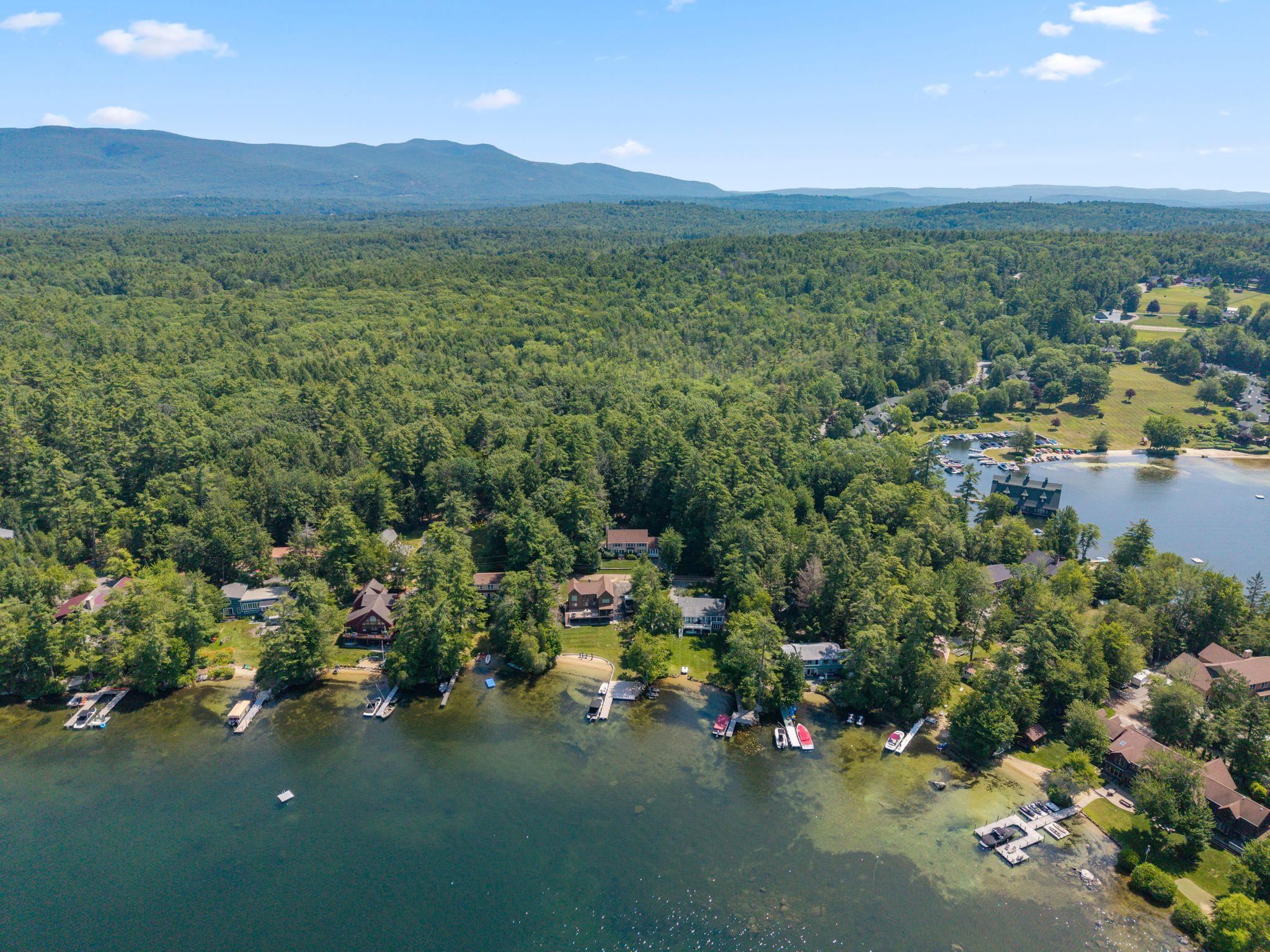 6 Sunset Ln, Moultonborough, NH 03254