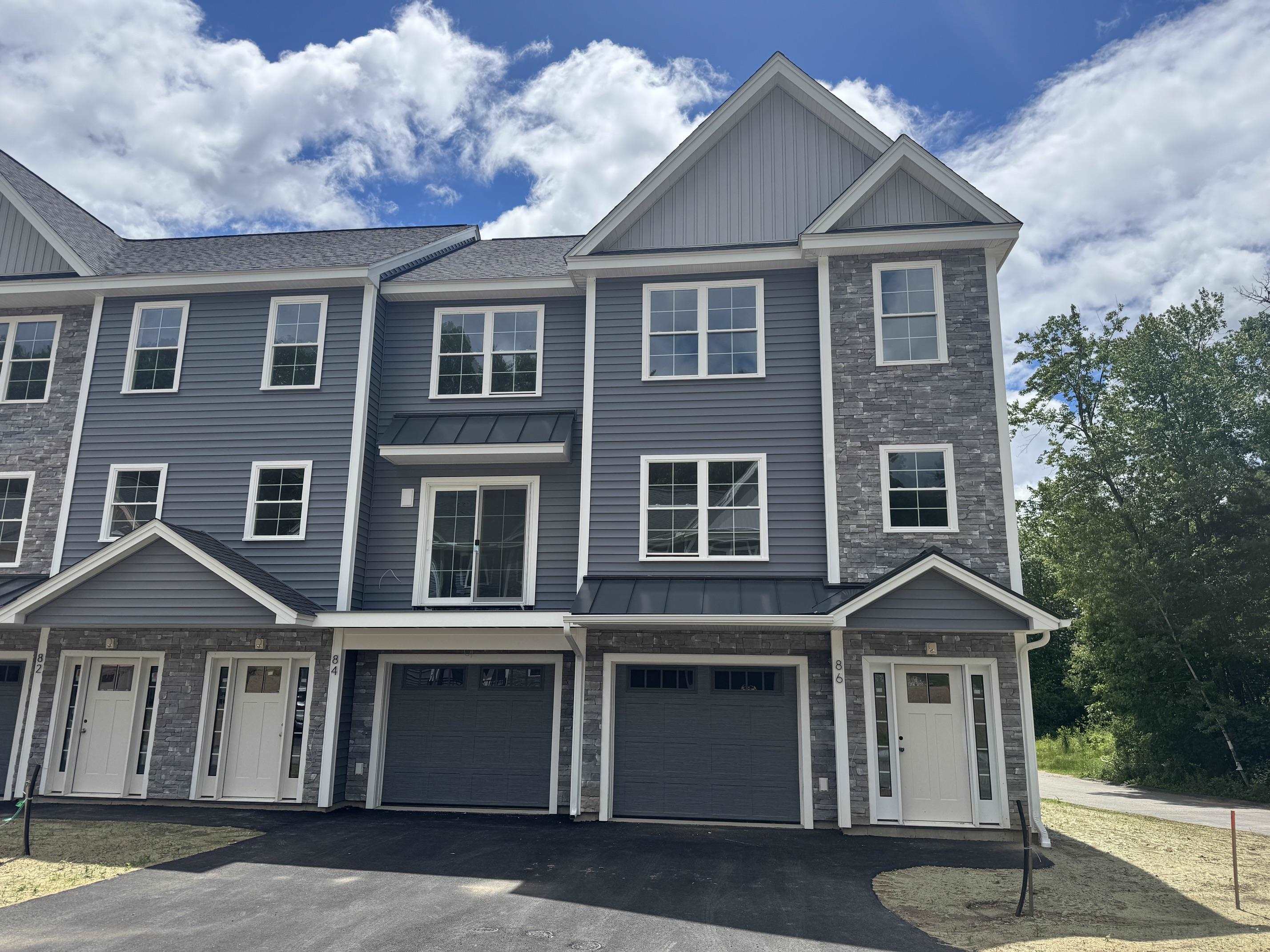 86 Kearsarge Ln, Tilton, NH 03276
