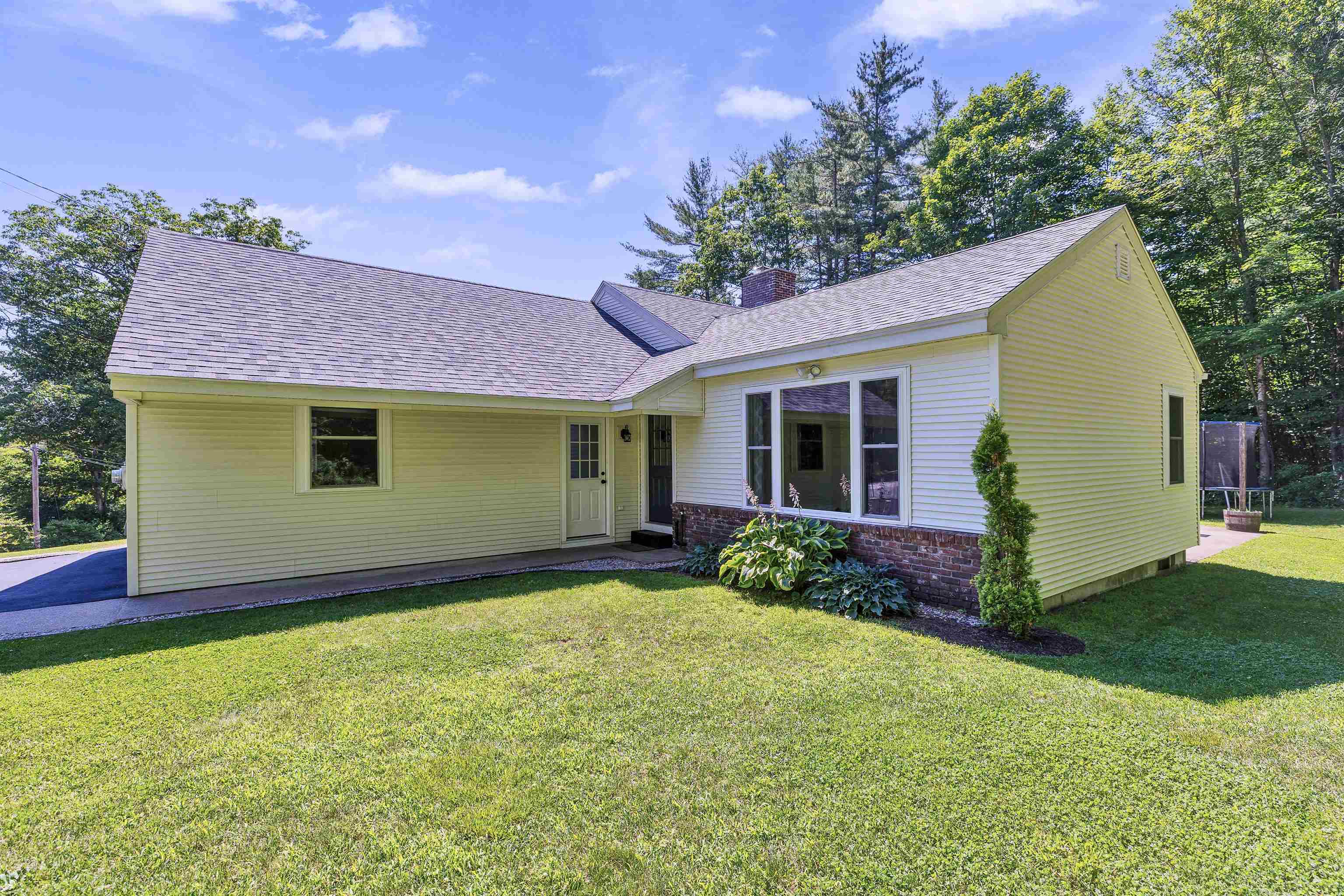 16 Currier Ave, Peterborough, NH 03458