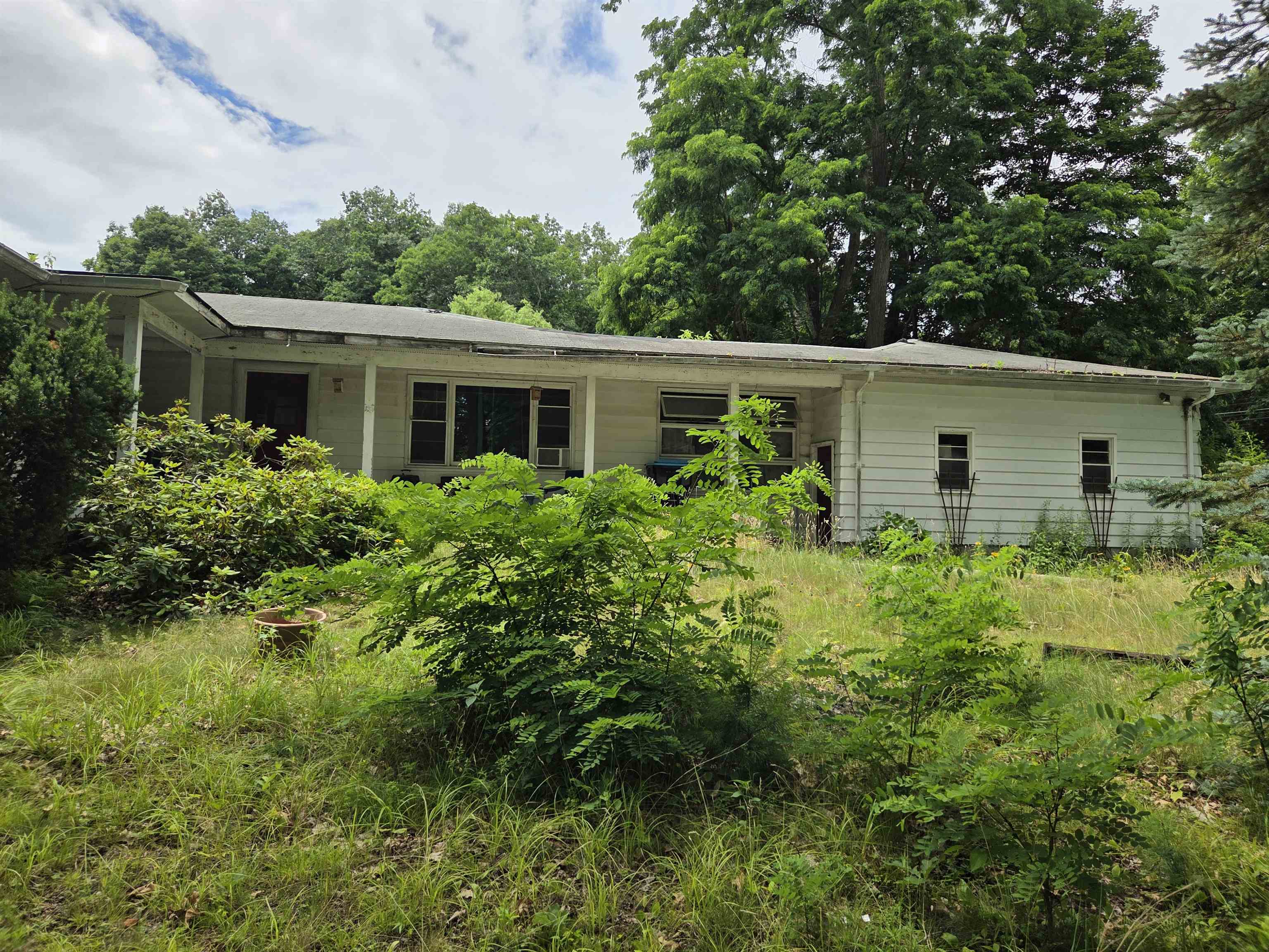 39 Penacook St, Concord, NH 03301