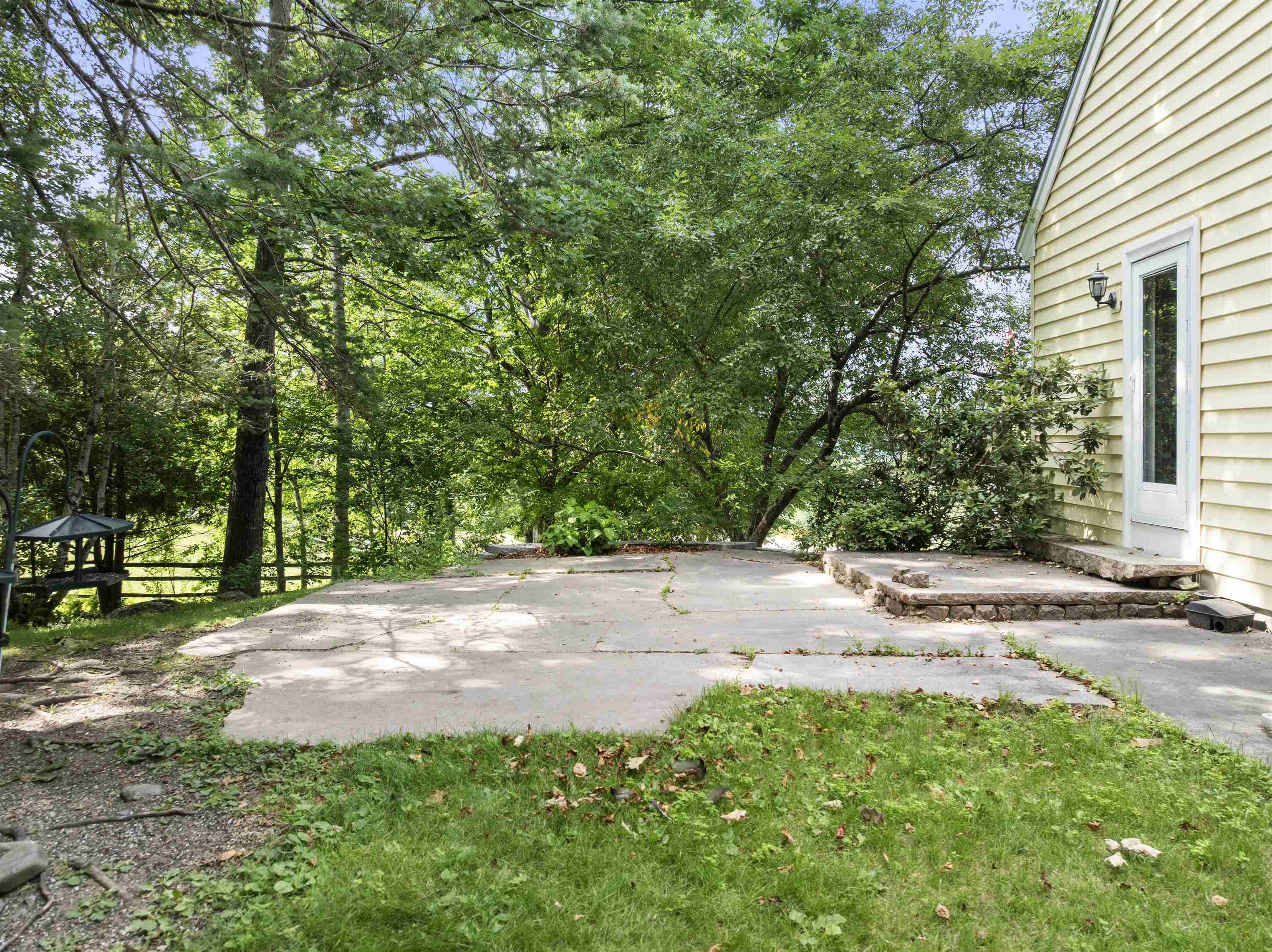28 Mccoy Ct #4-5, Campton, NH 03223