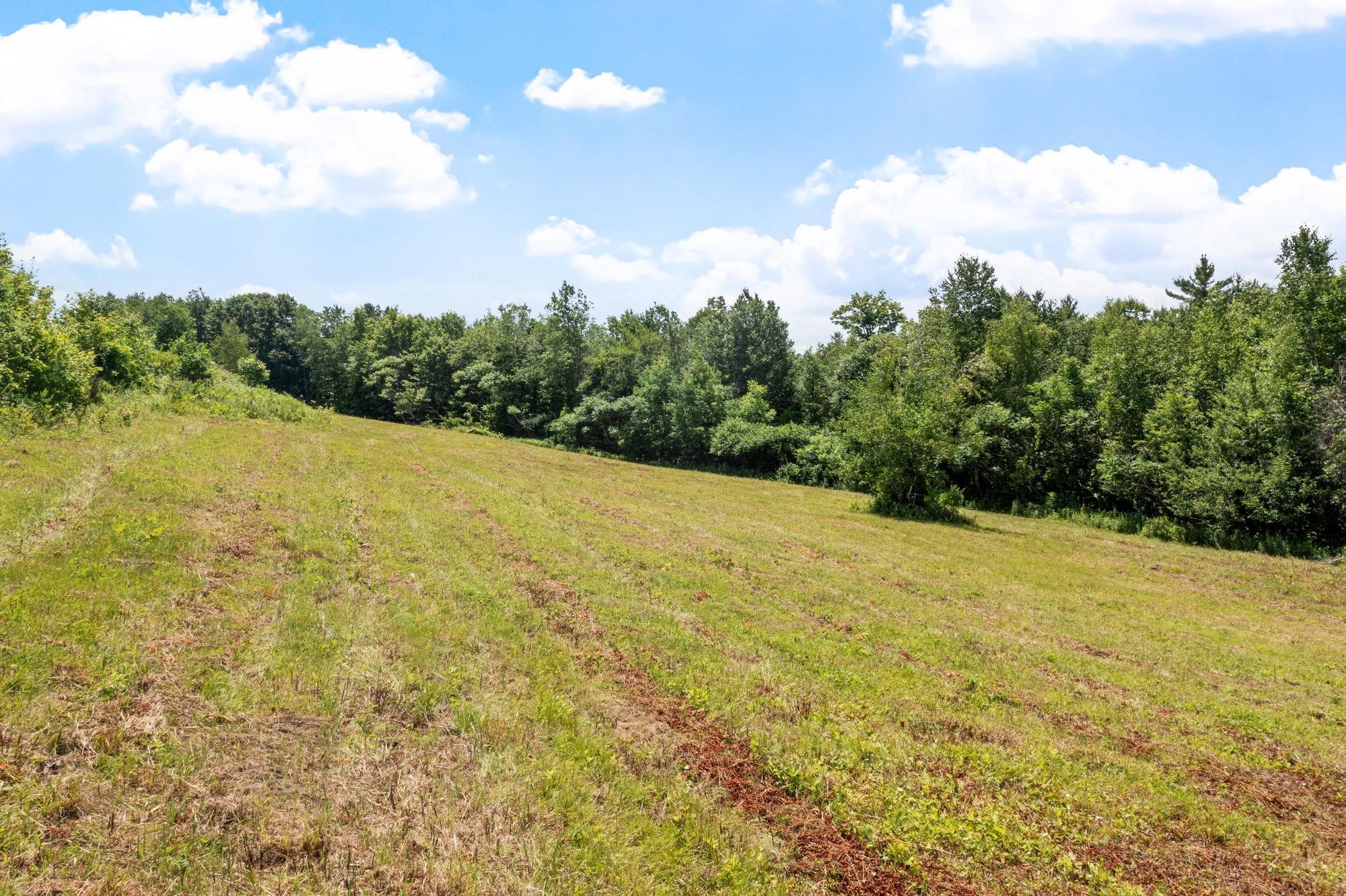 Kimball Hill Rd, Hillsborough, NH 03244