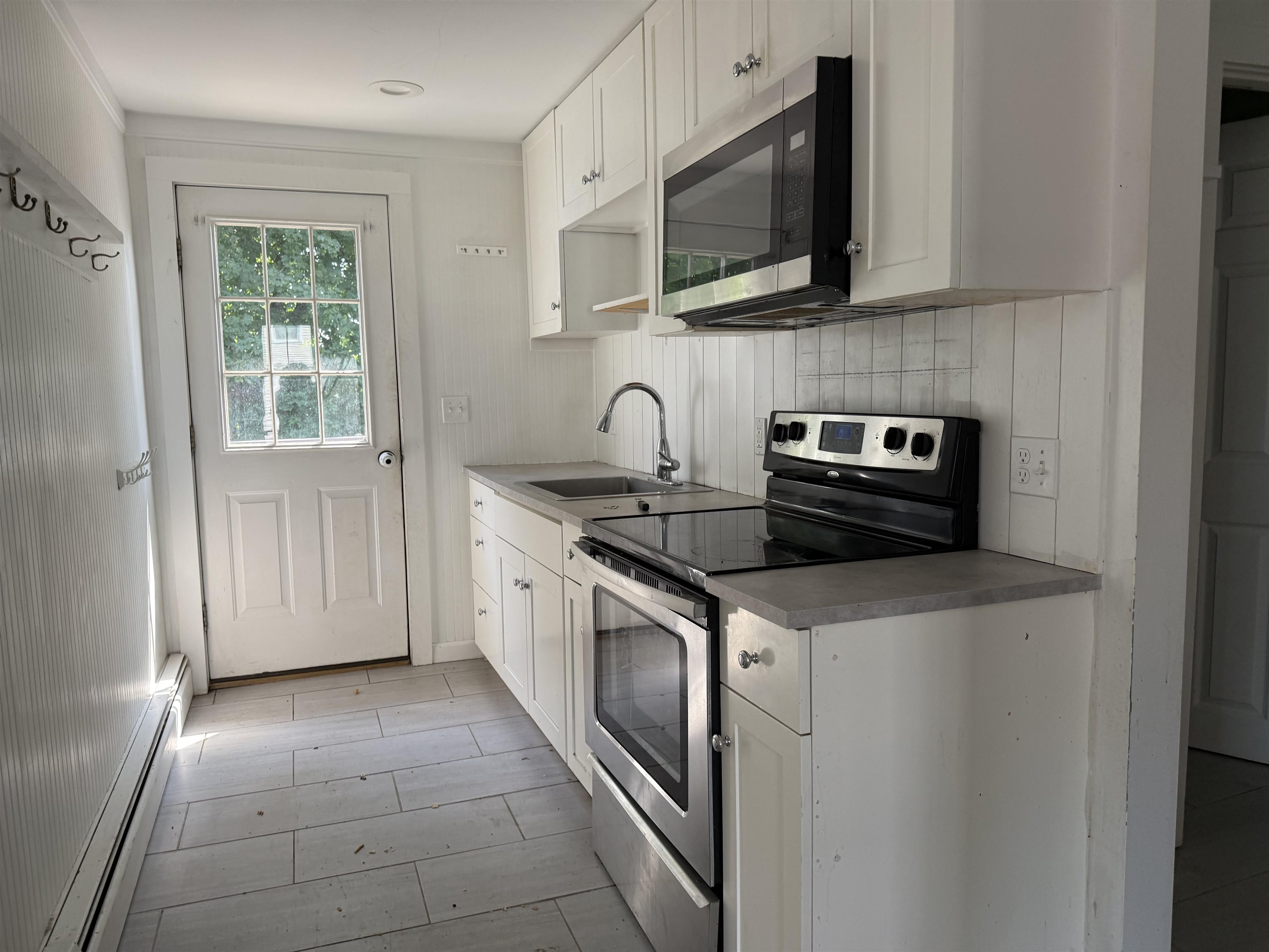 15 Lehner Street, Wolfeboro, NH photo 2