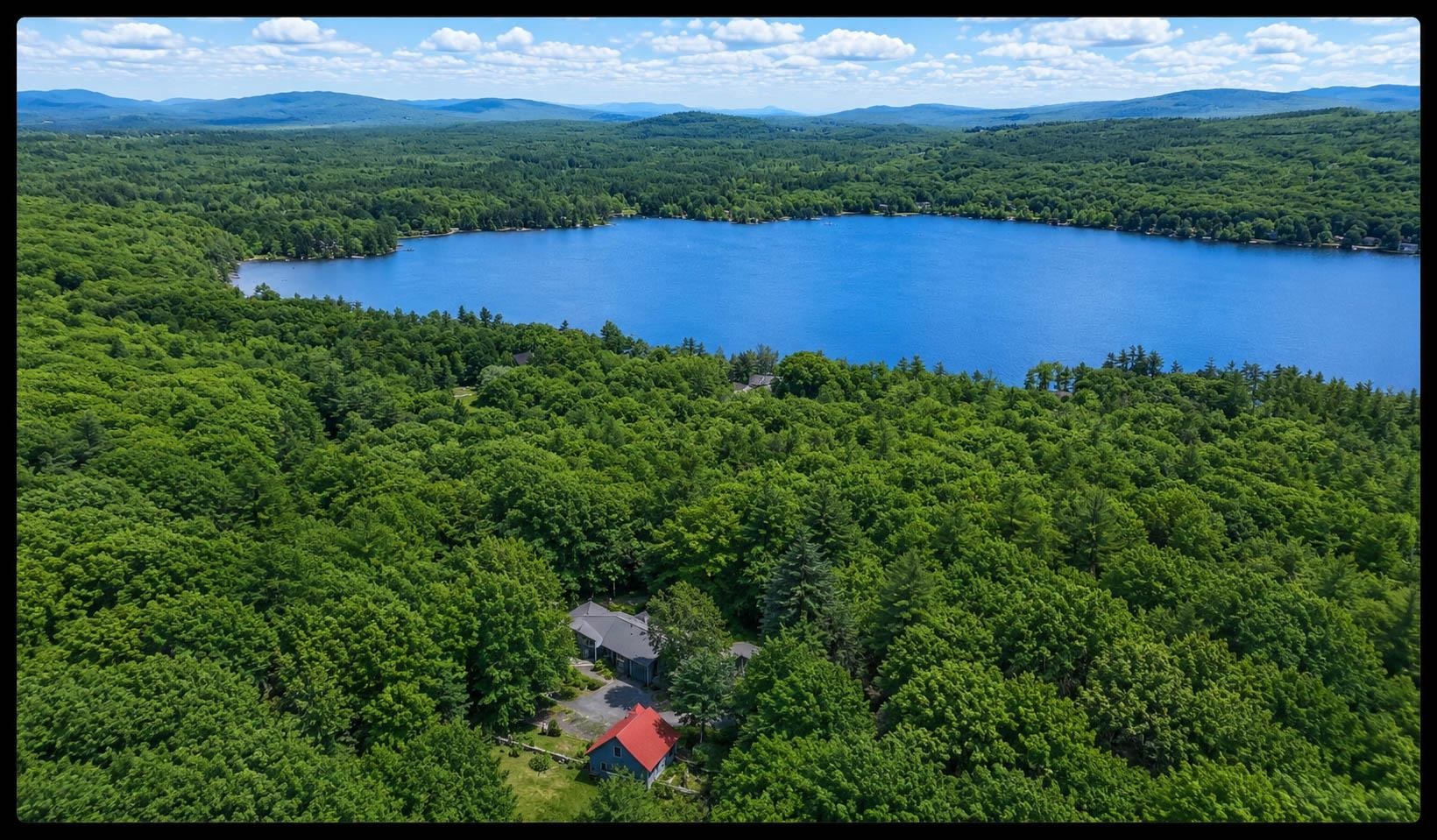 184 Turkey Hill Rn, New London, NH 03257