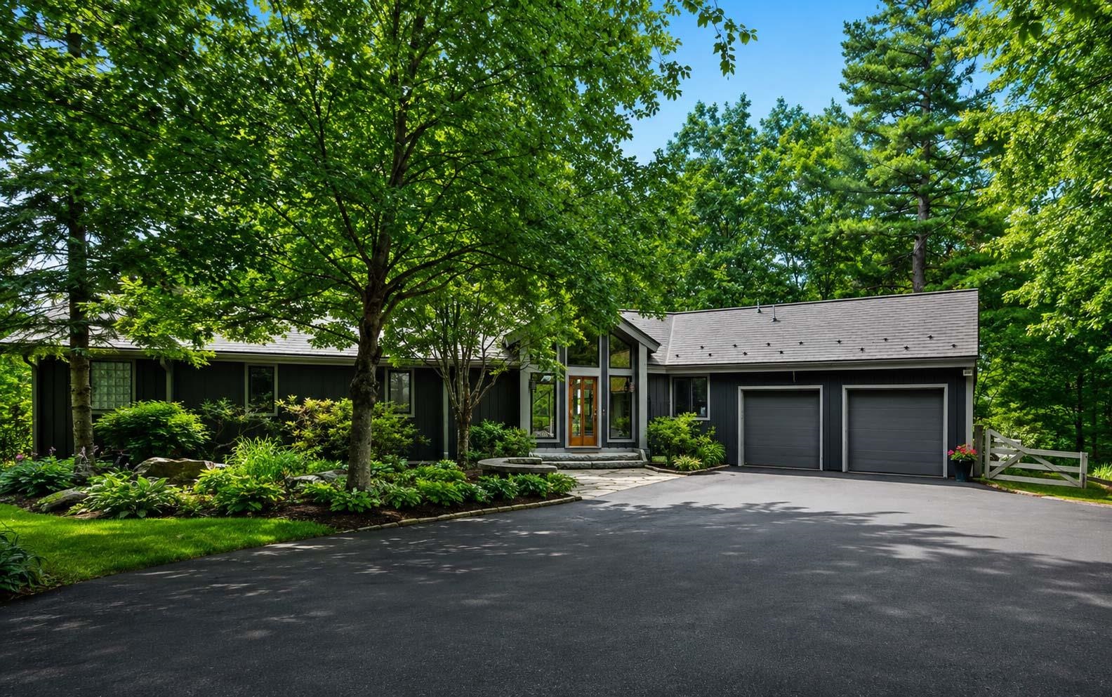 184 Turkey Hill Rn, New London, NH 03257