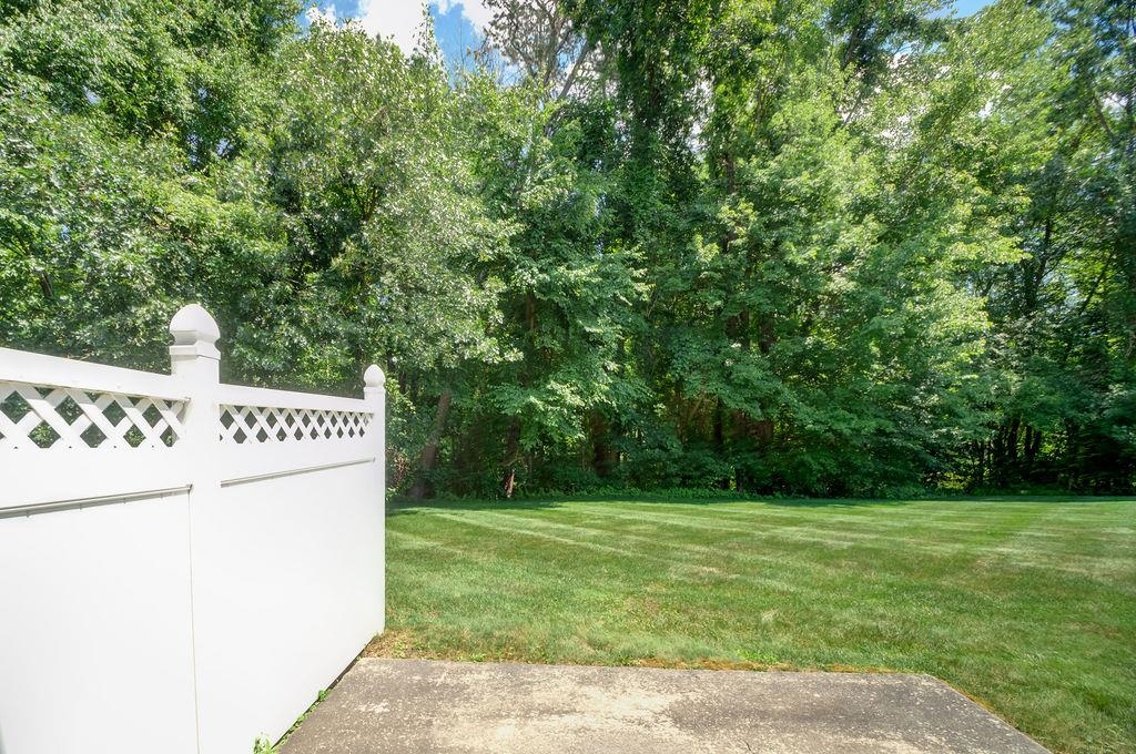 36 Steeple View Dr, Atkinson, NH 03811