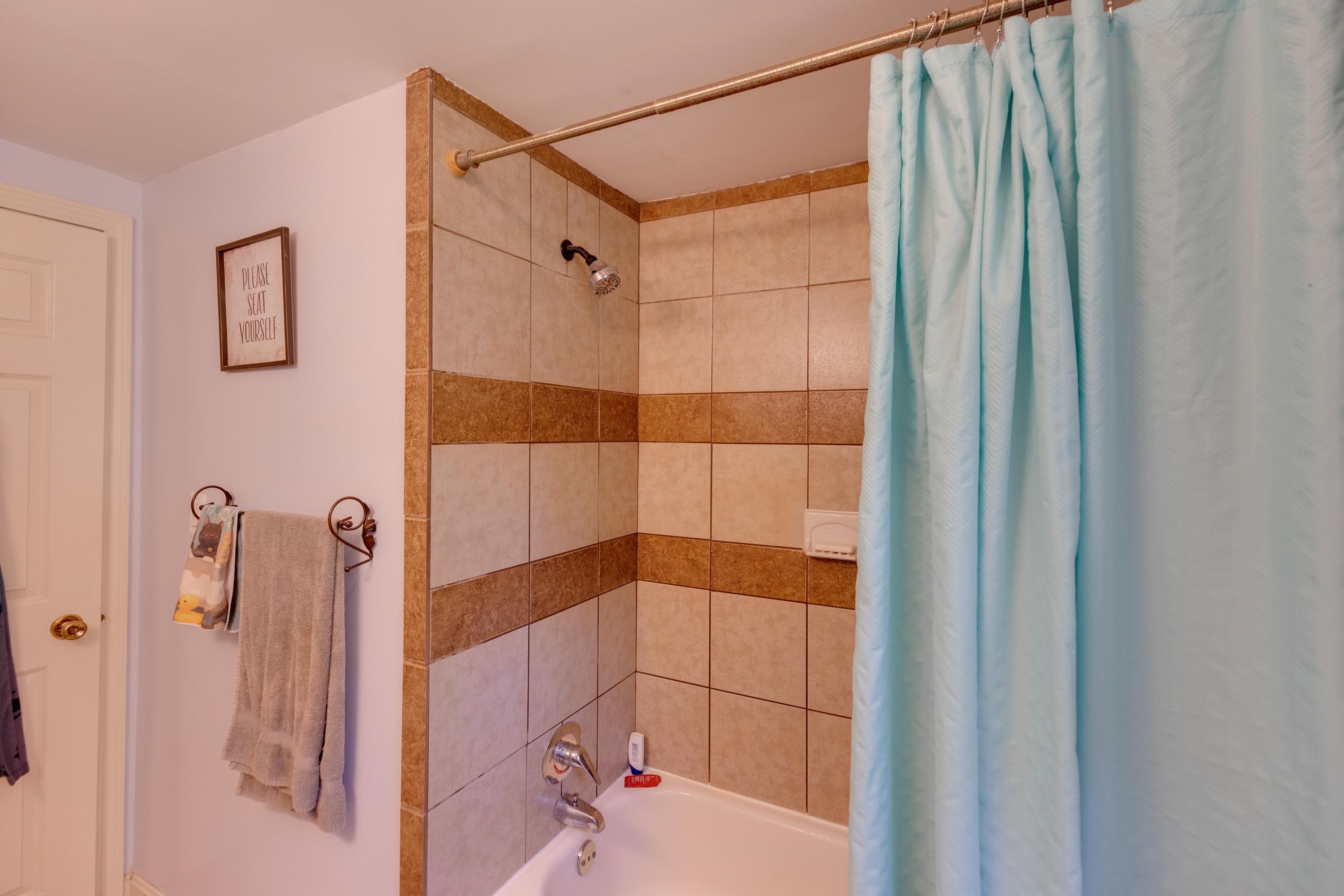 Tiled full bath
